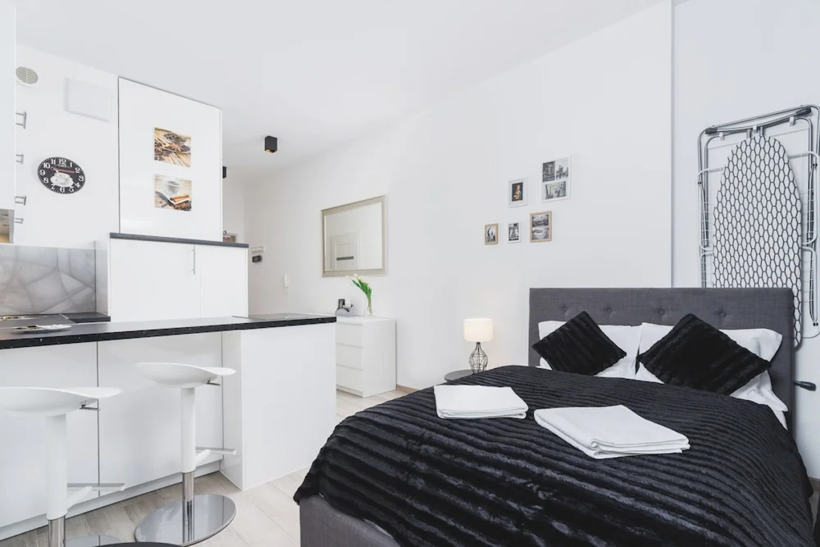 Studio Lubelska Cracow by Renters