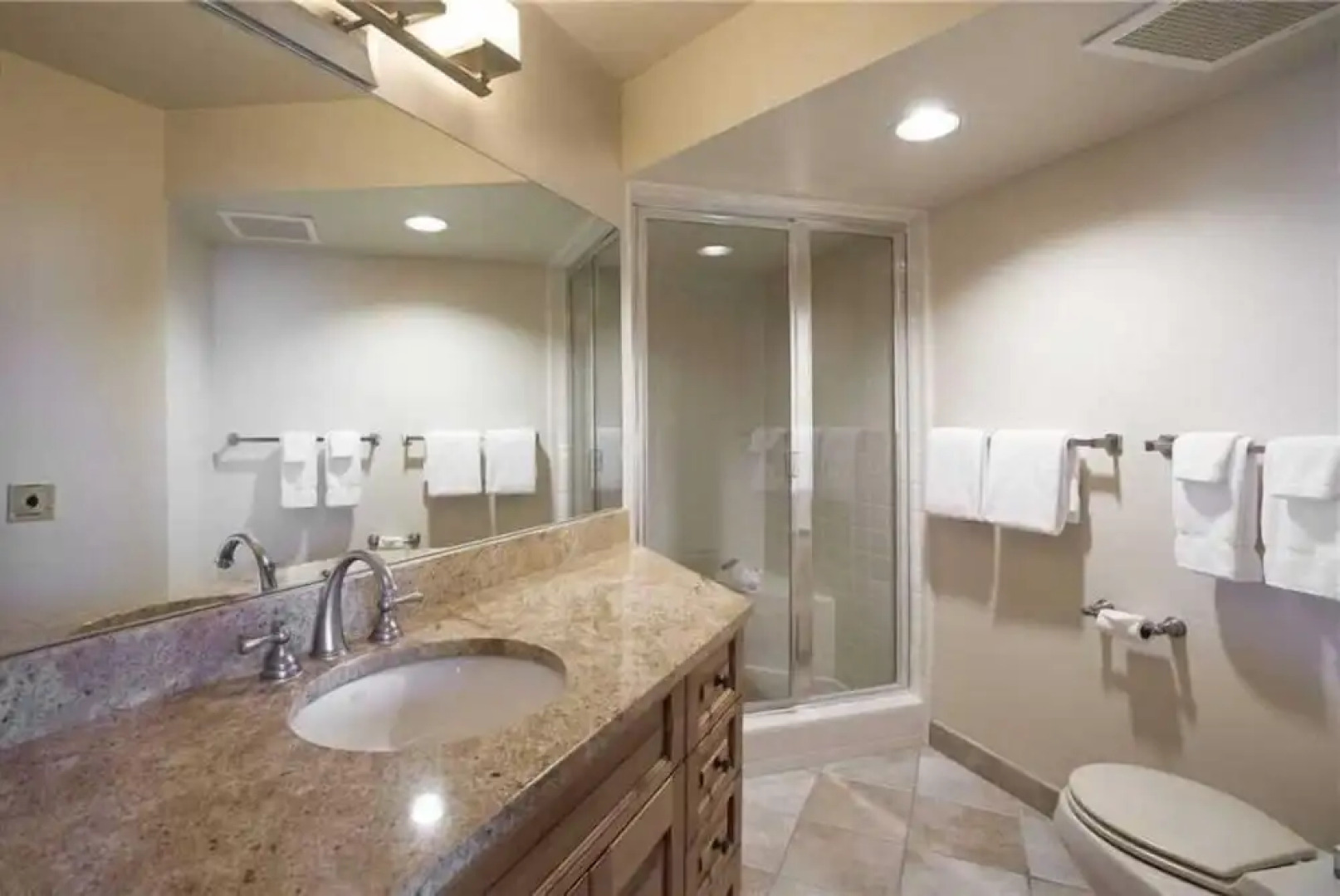 Ski in, Ski out, 2 Bedroom Luxury Residence in Snowmass Village