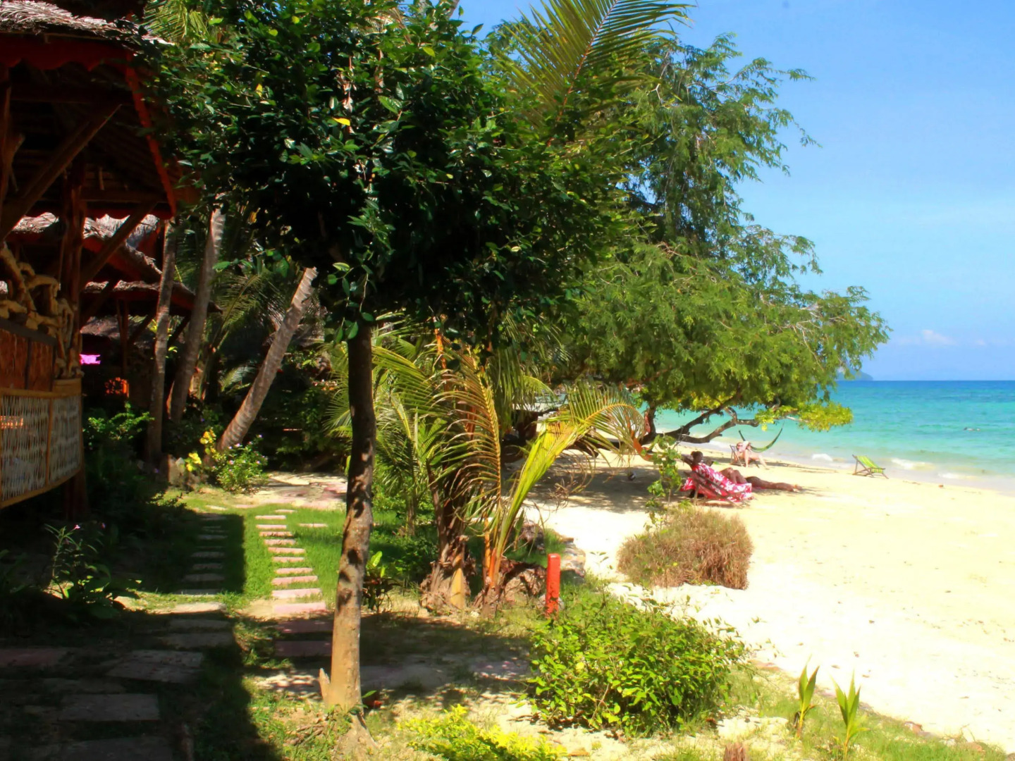 Phi Phi Relax Beach Resort
