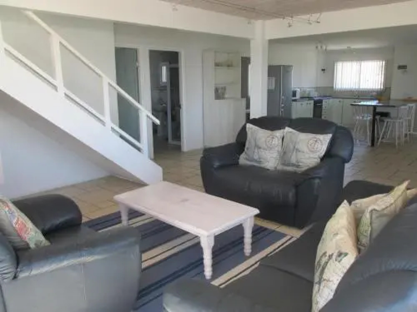 Point Village Accommodation - Hennie Top