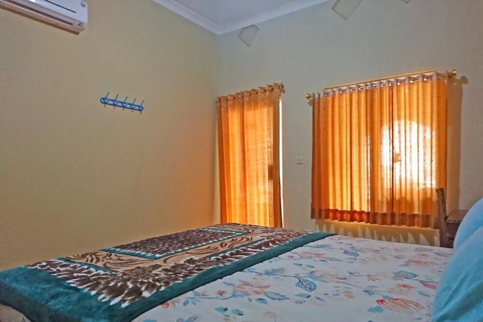 OYO 2442 Windrisari Homestay