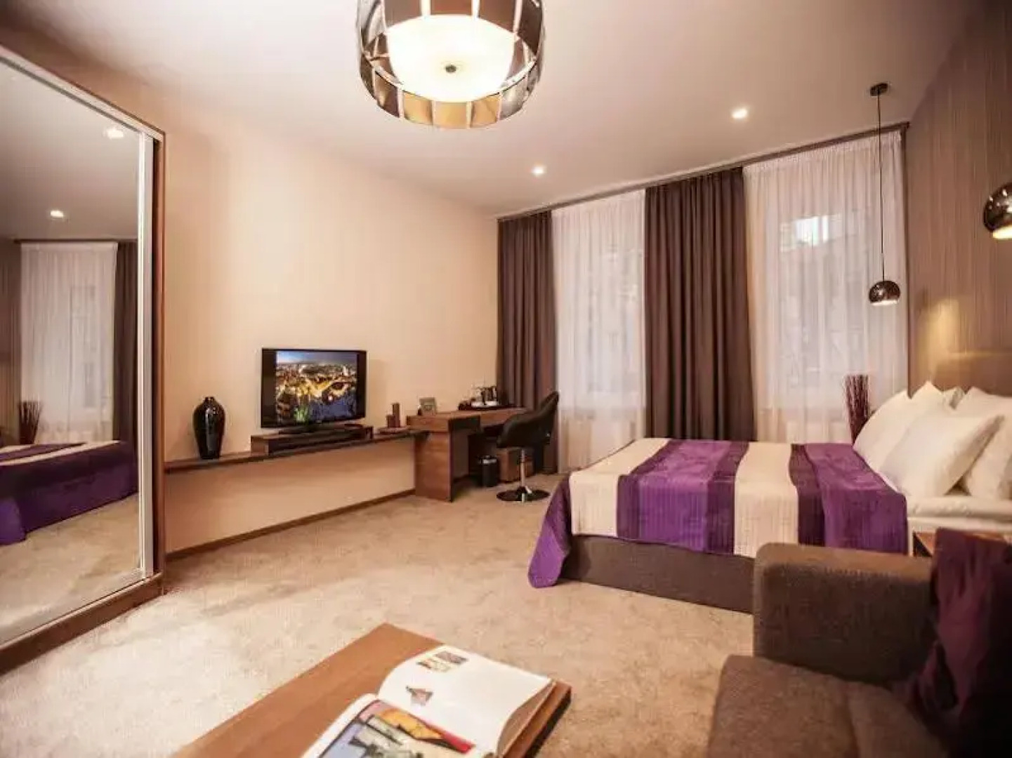 Отель Senator Maidan