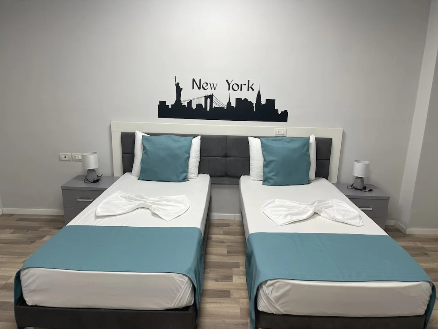 Hotel New York Kamez