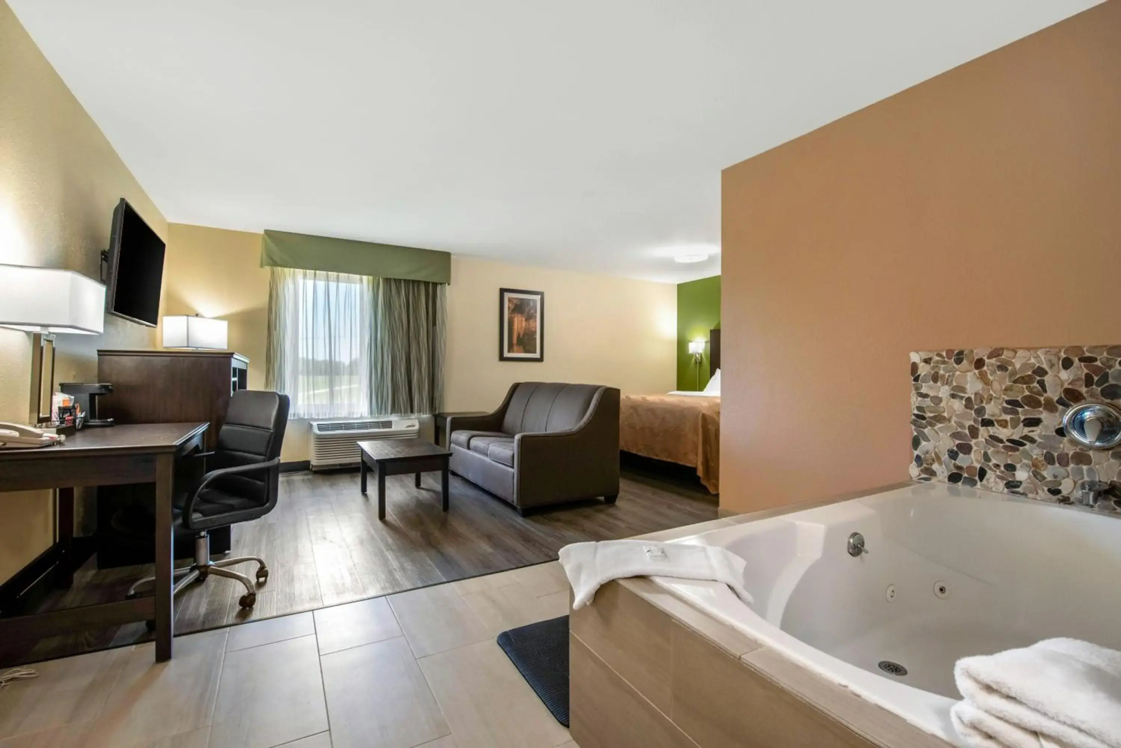 Quality Inn & Suites