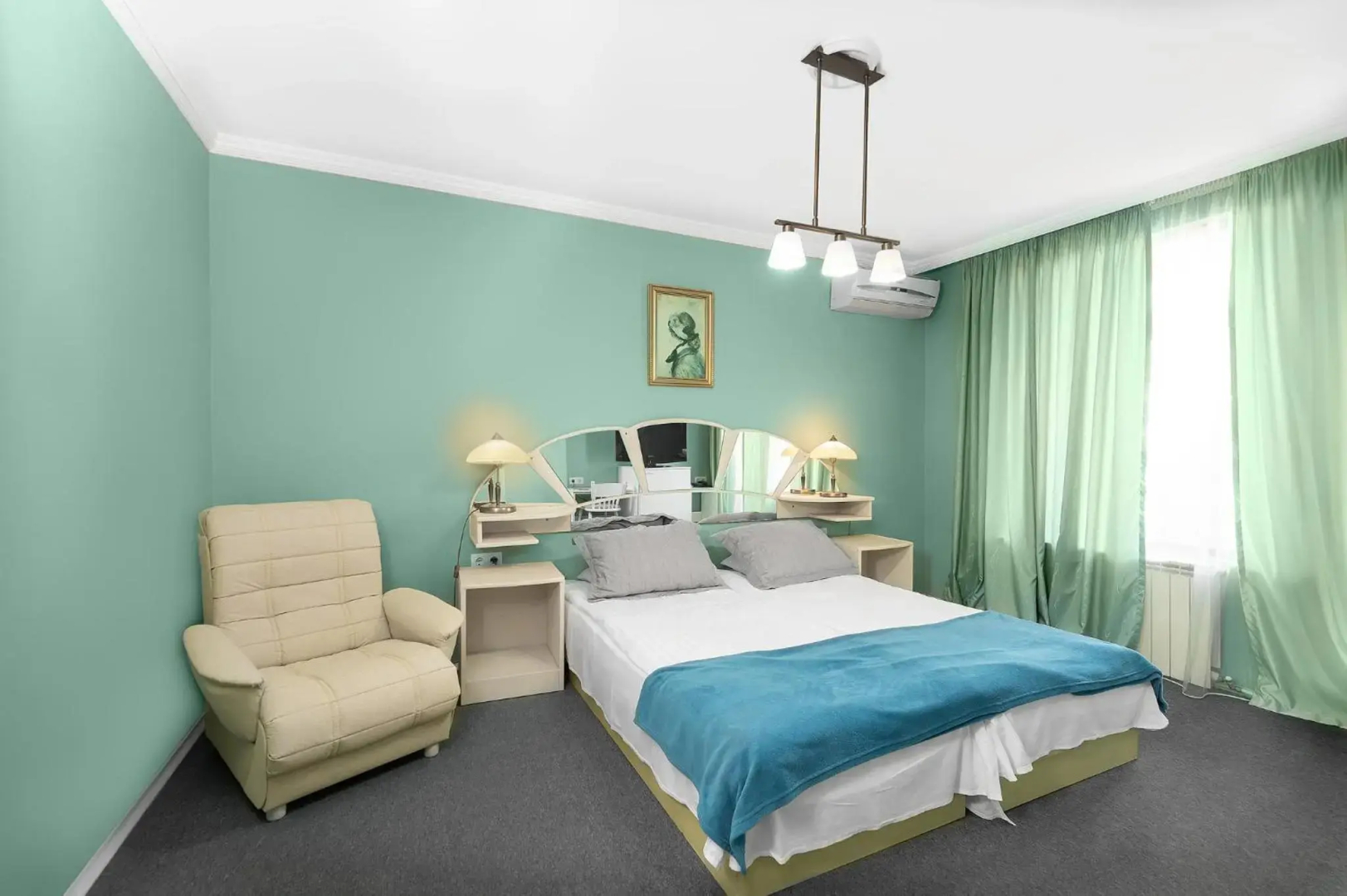 Boryana Hotel