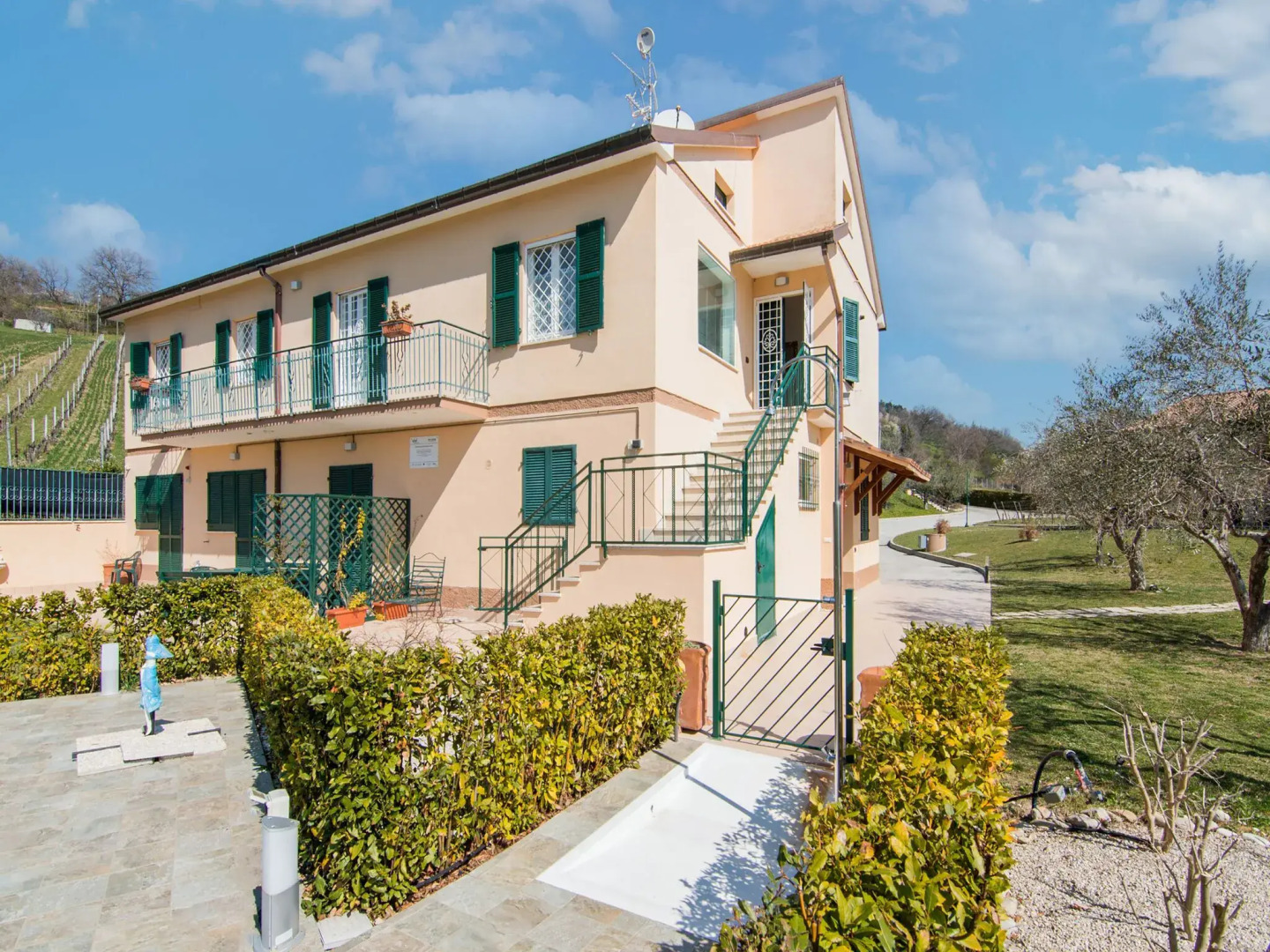 Beautiful holiday home in Montedinove with shared pool