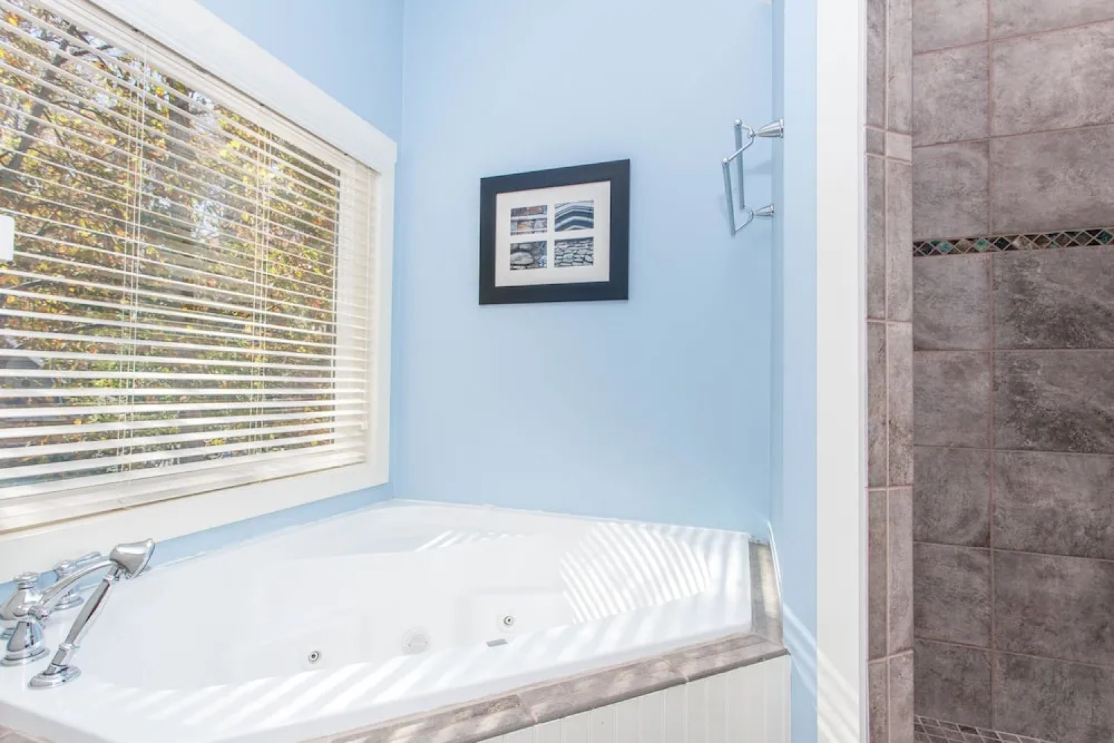 199 Atkins Loop Home 5 Bedrooms 3.5 Bathrooms Home