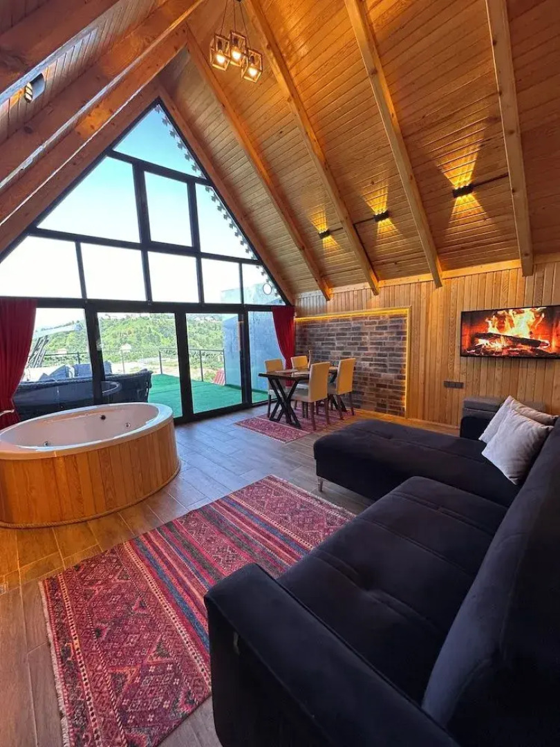 Aurora Suit Bungalov