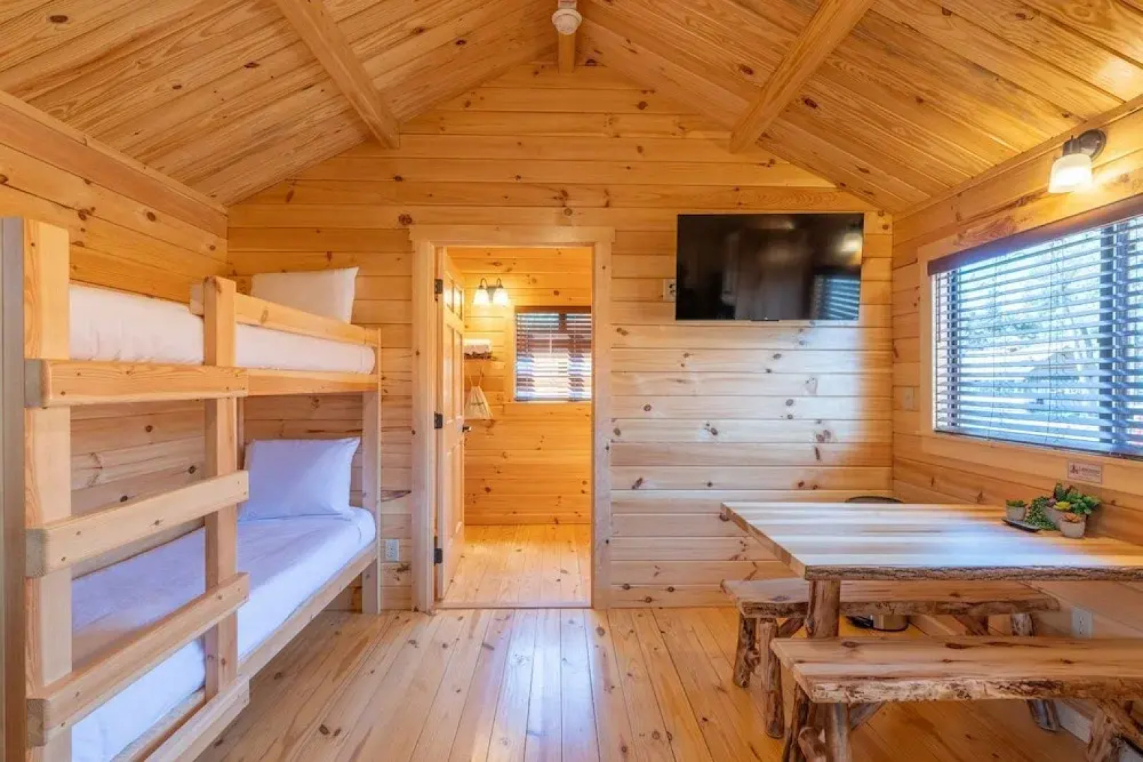 Casa de Fruta Cabins, Inn & RV Park