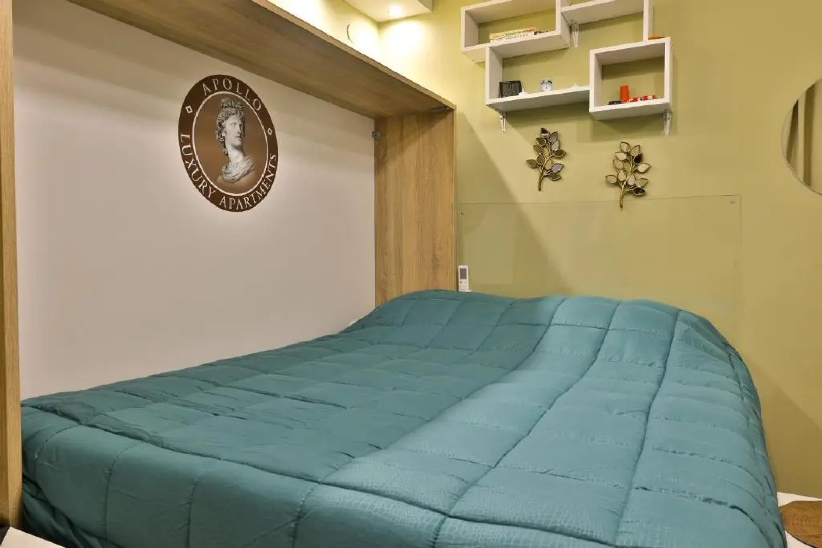 Apollo 5 - Luxury Apartment (City Center Studio)