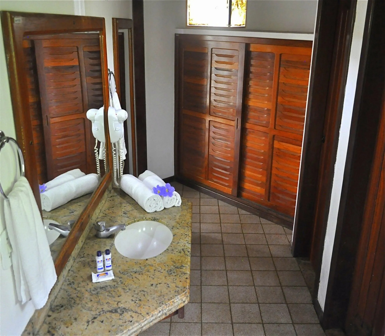 Arraial Bangalô Praia Hotel