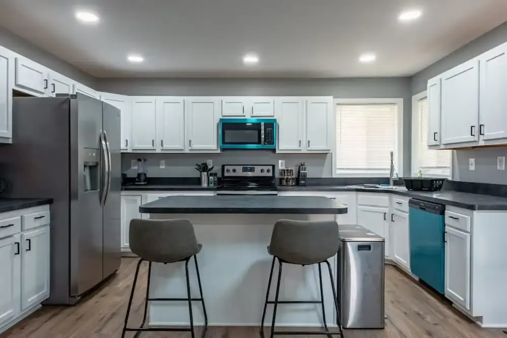 Cozy Modern Villa in New Castle