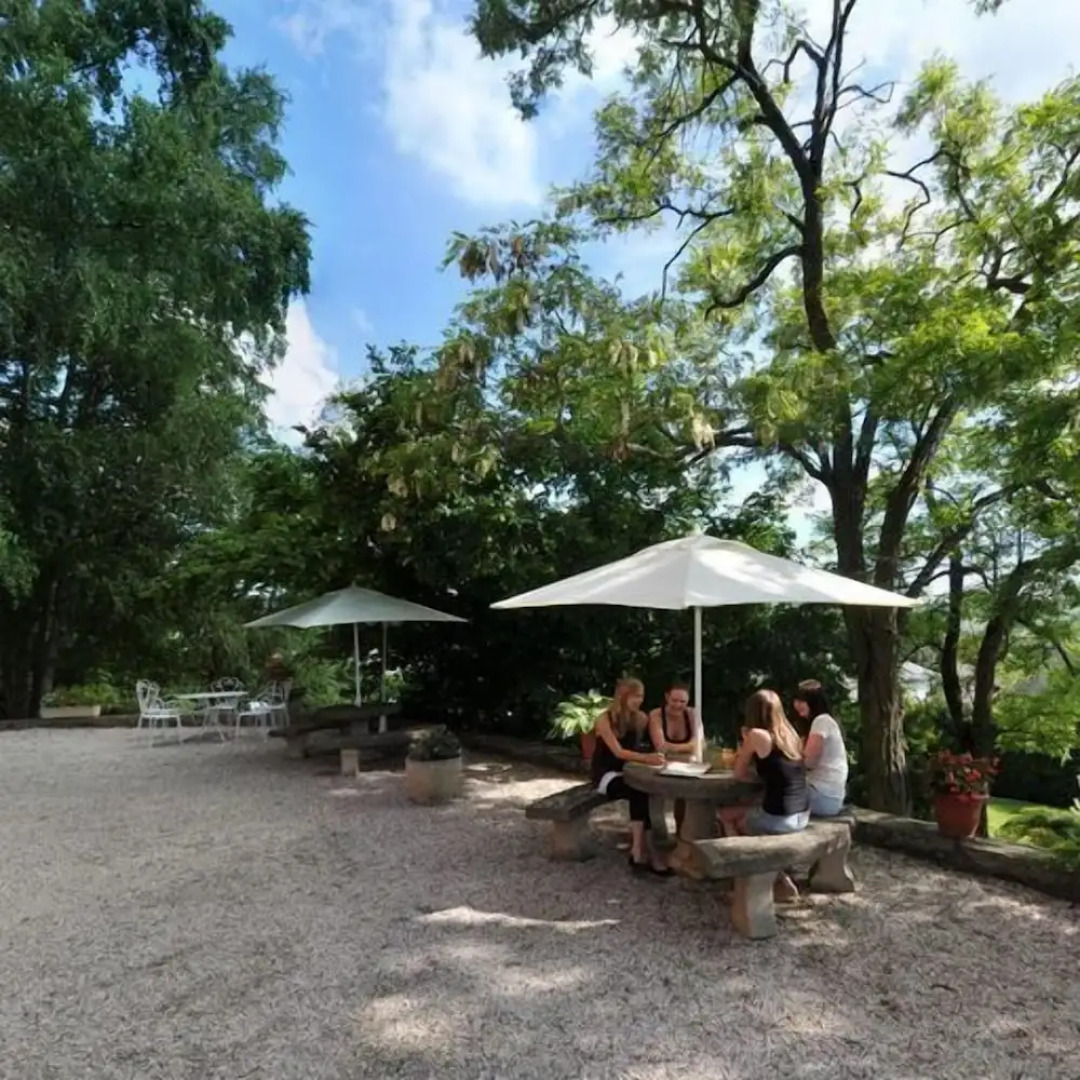 Relais Saint Roch Rest. La Petite Maison