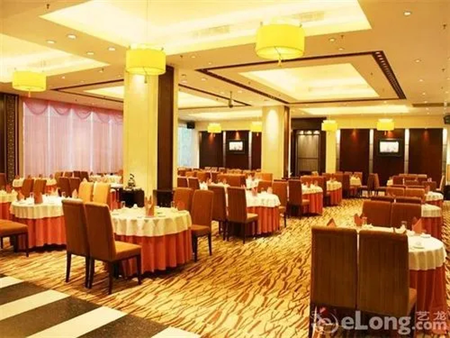 Grand View Hotel