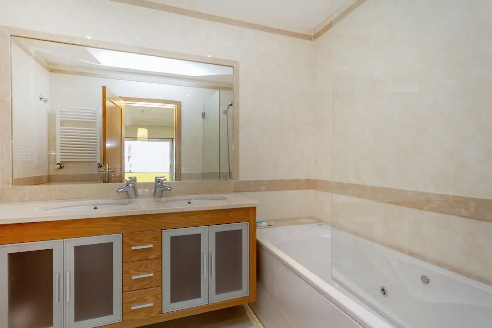 LxWay Apartments Costa da Guia