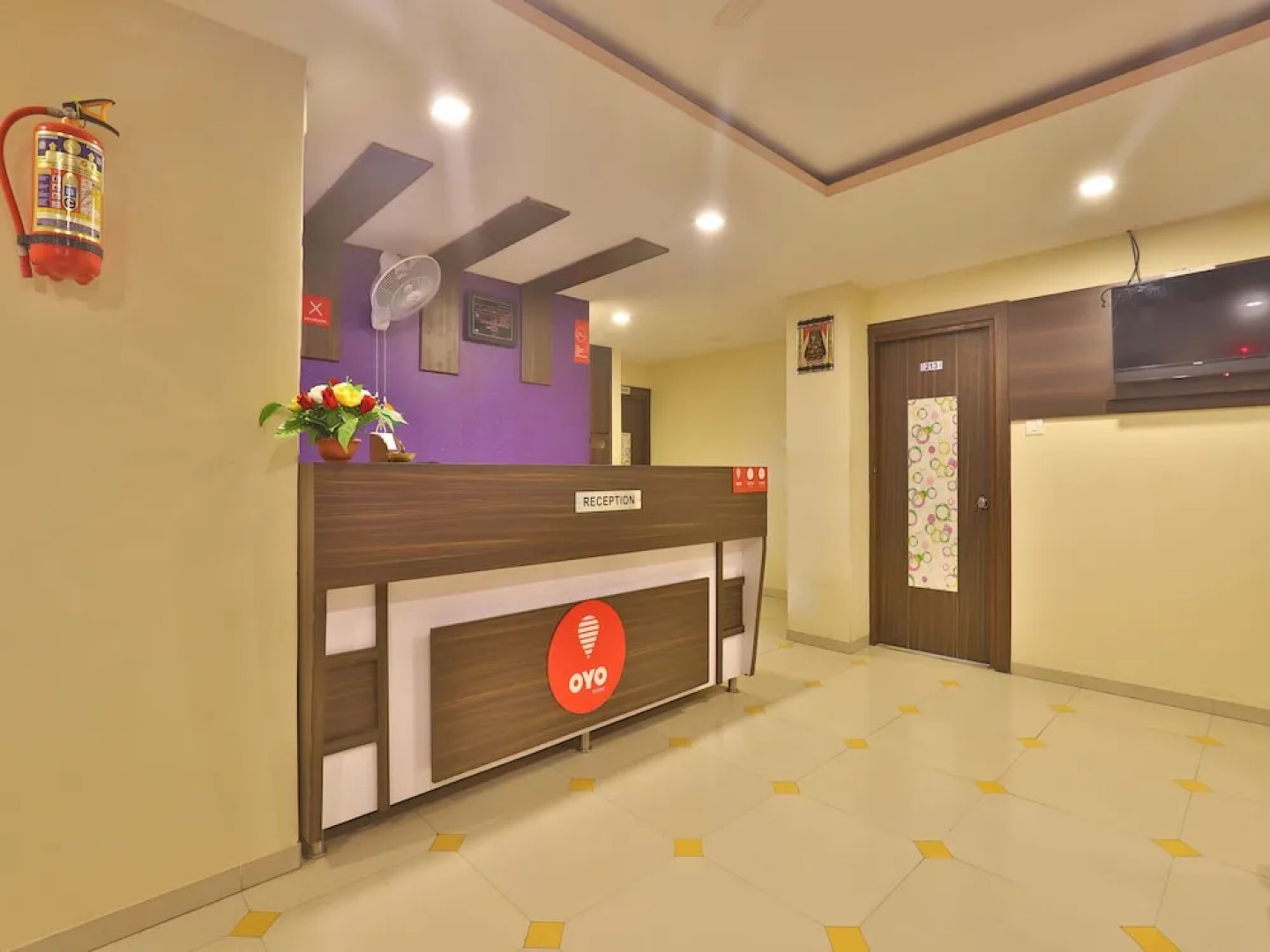 OYO 11867 Hotel Nilkanth Inn