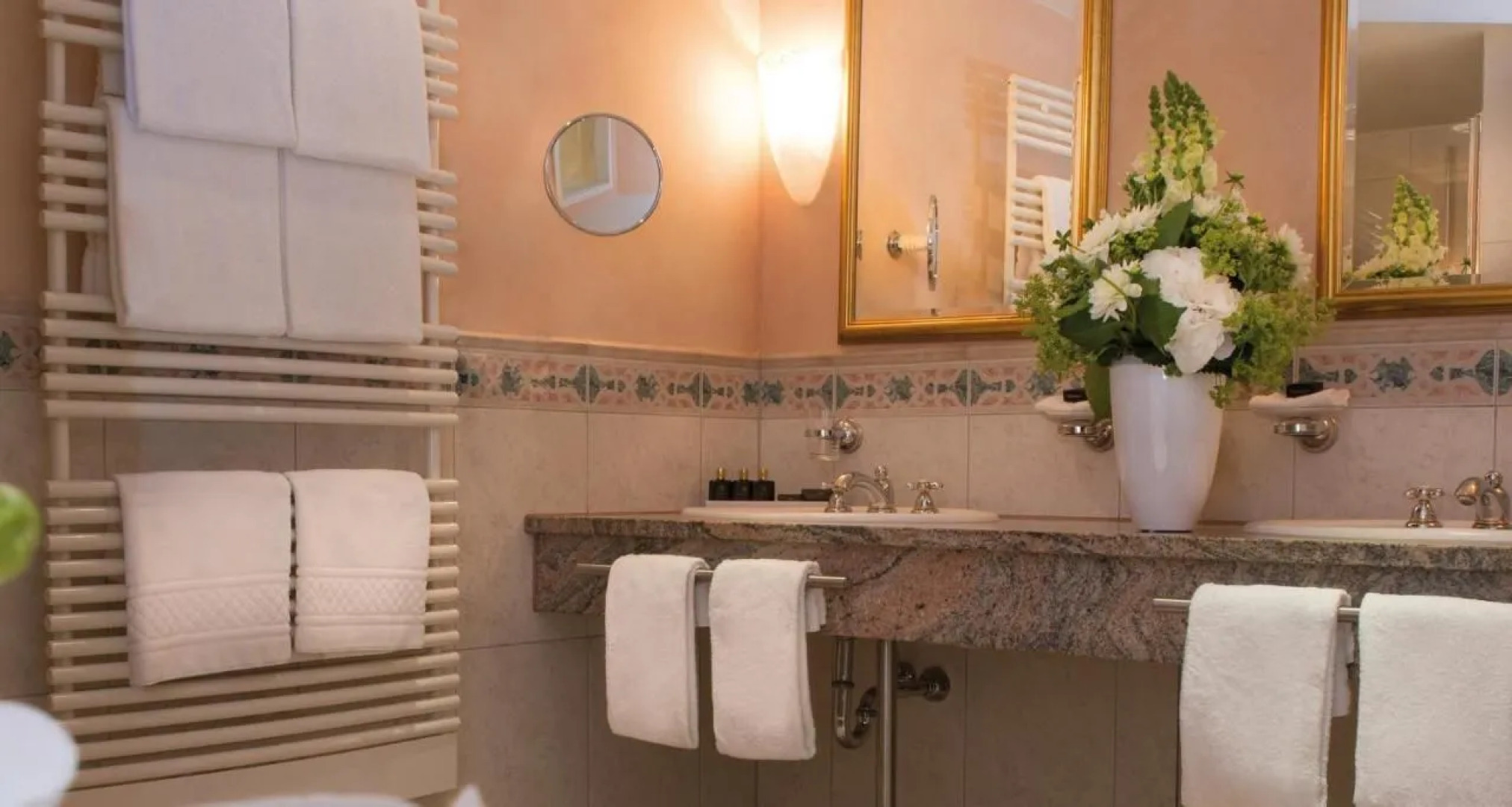 Victor's Residenz - Hotel Schloss Berg