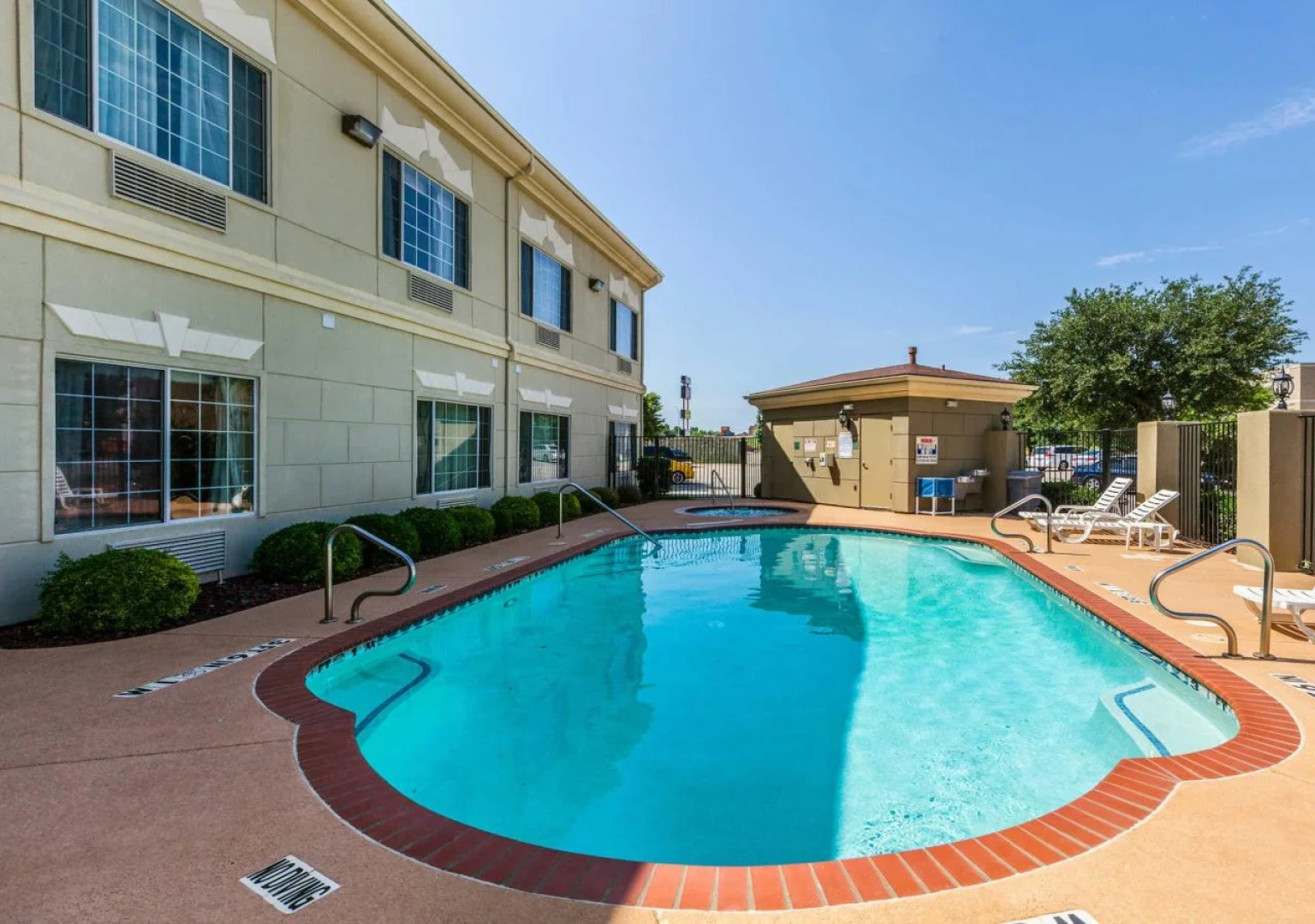 Comfort Inn & Suites Near Medical Center