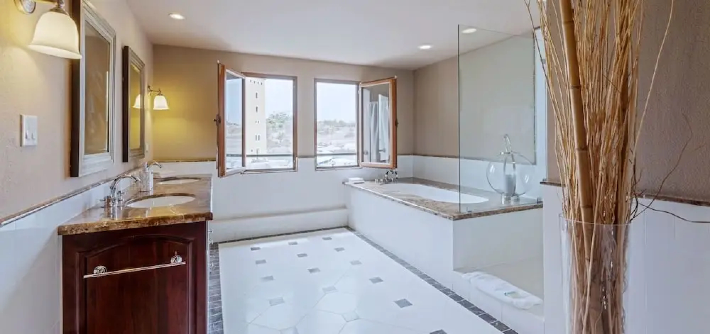 Condo Marina 360