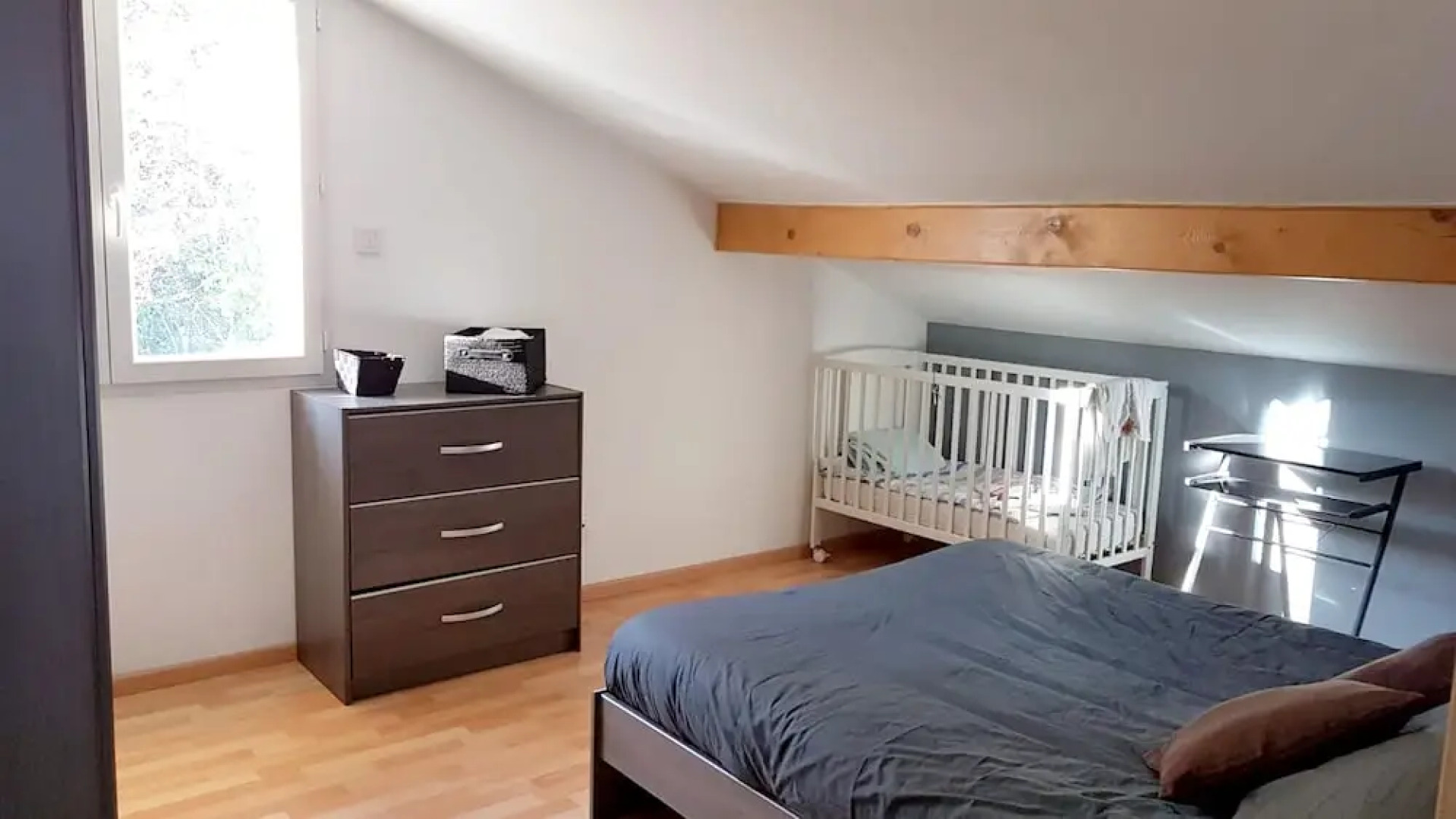 Apartment With 3 Bedrooms in Sévrier, With Wonderful Lake View, Furnished Garden and Wifi - 10 km From the Slopes