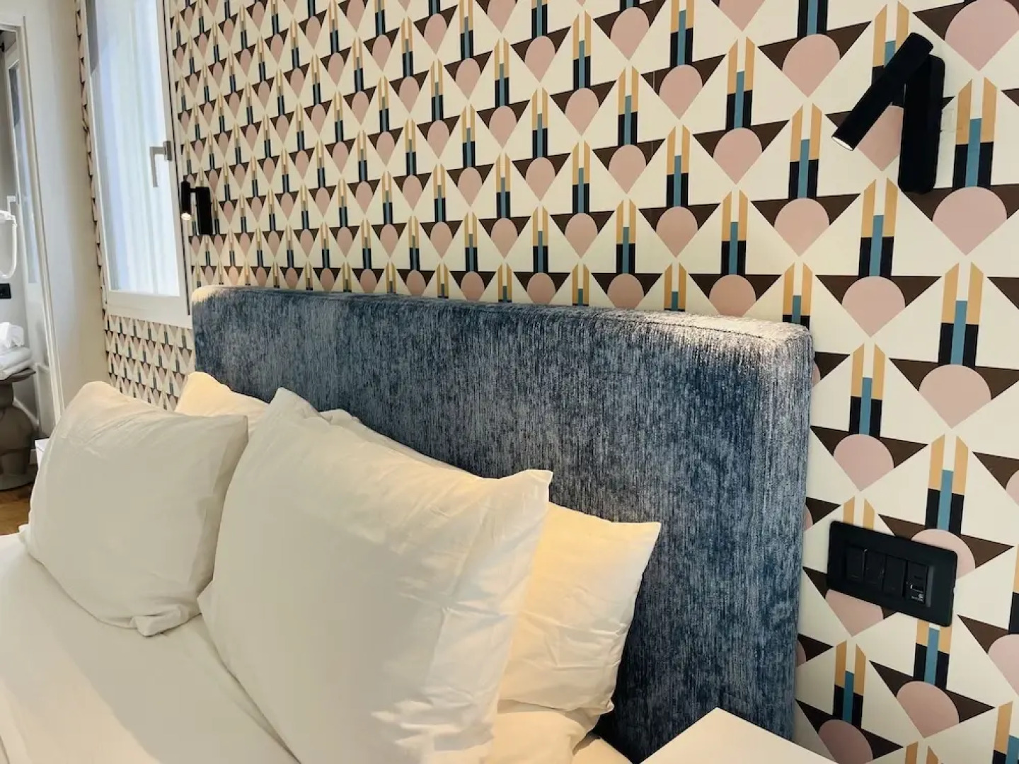 Marina Boutique Rooms