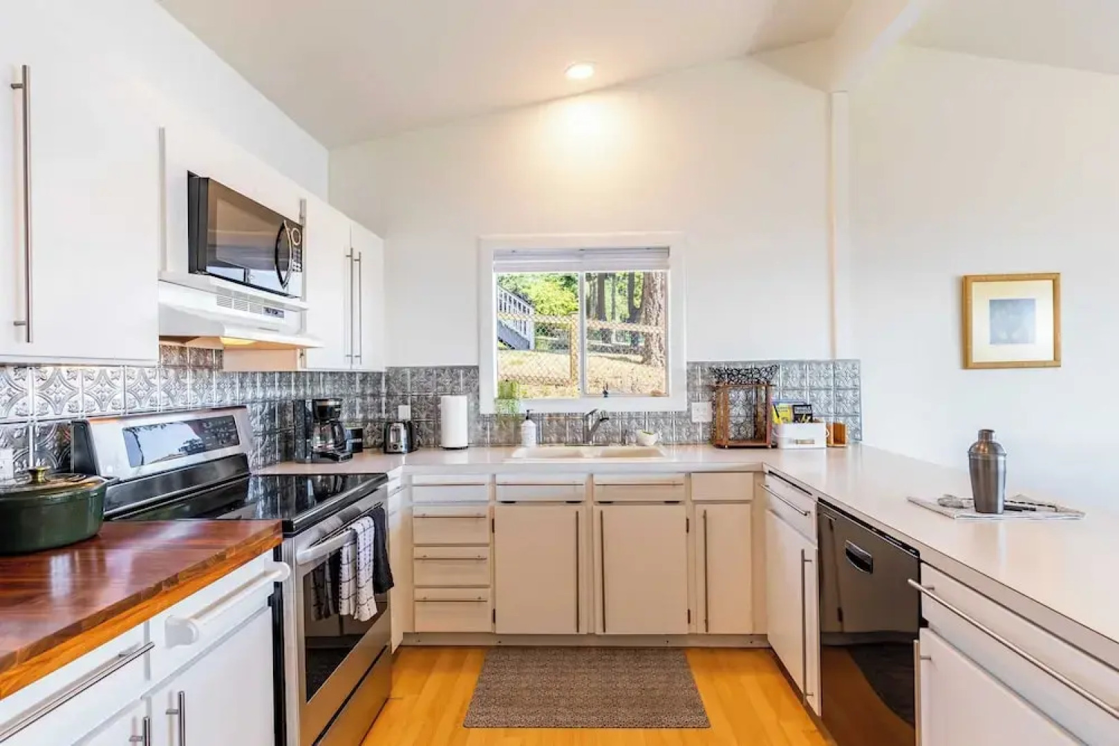 Saratoga by the Sea by Avantstay Panoramic View, Near Langley