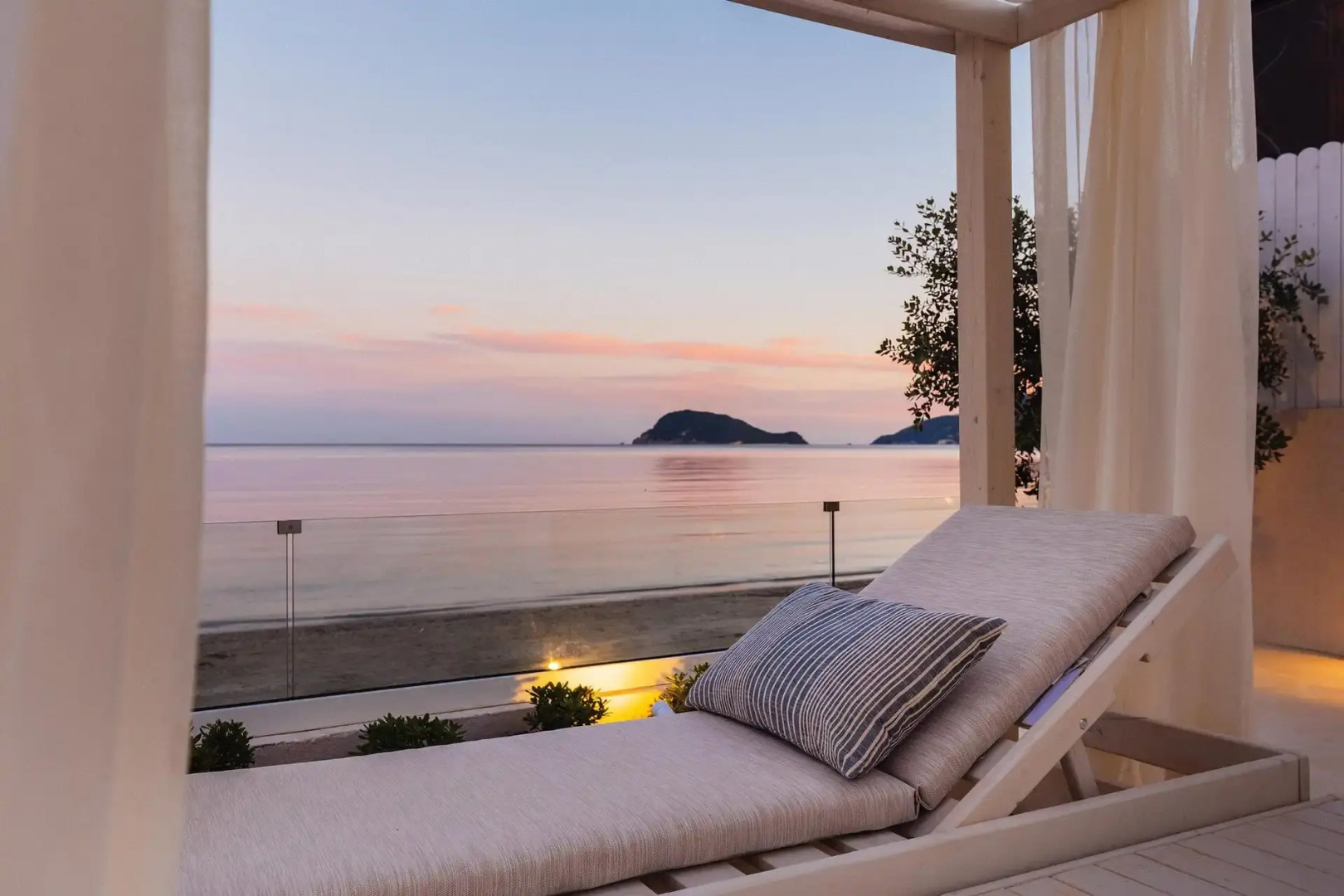 Salty Angel Sea Front Villa