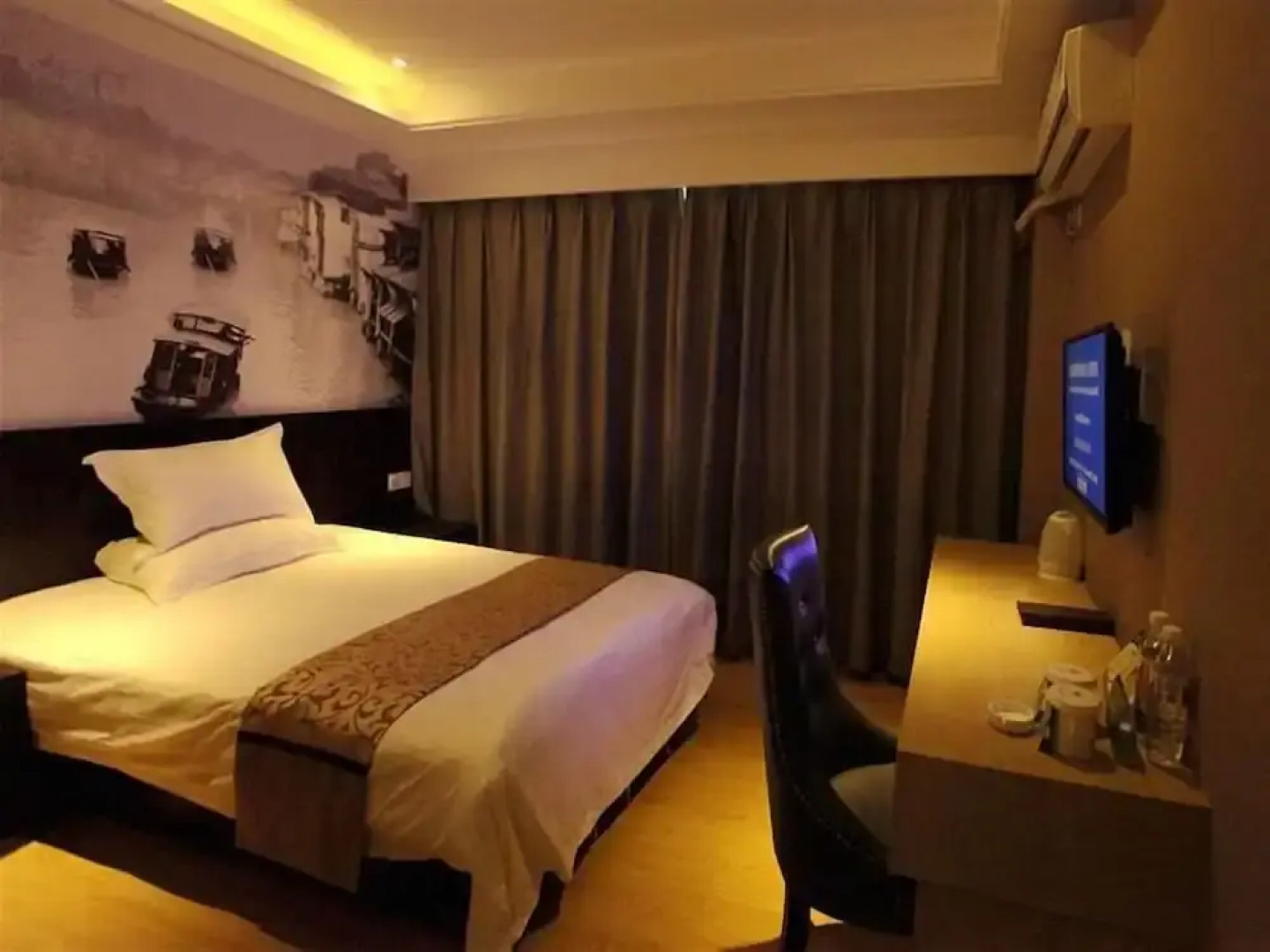 GreenTree Inn Huzhou Wuxing District South Street Chaoyin Bridge Business Hotel