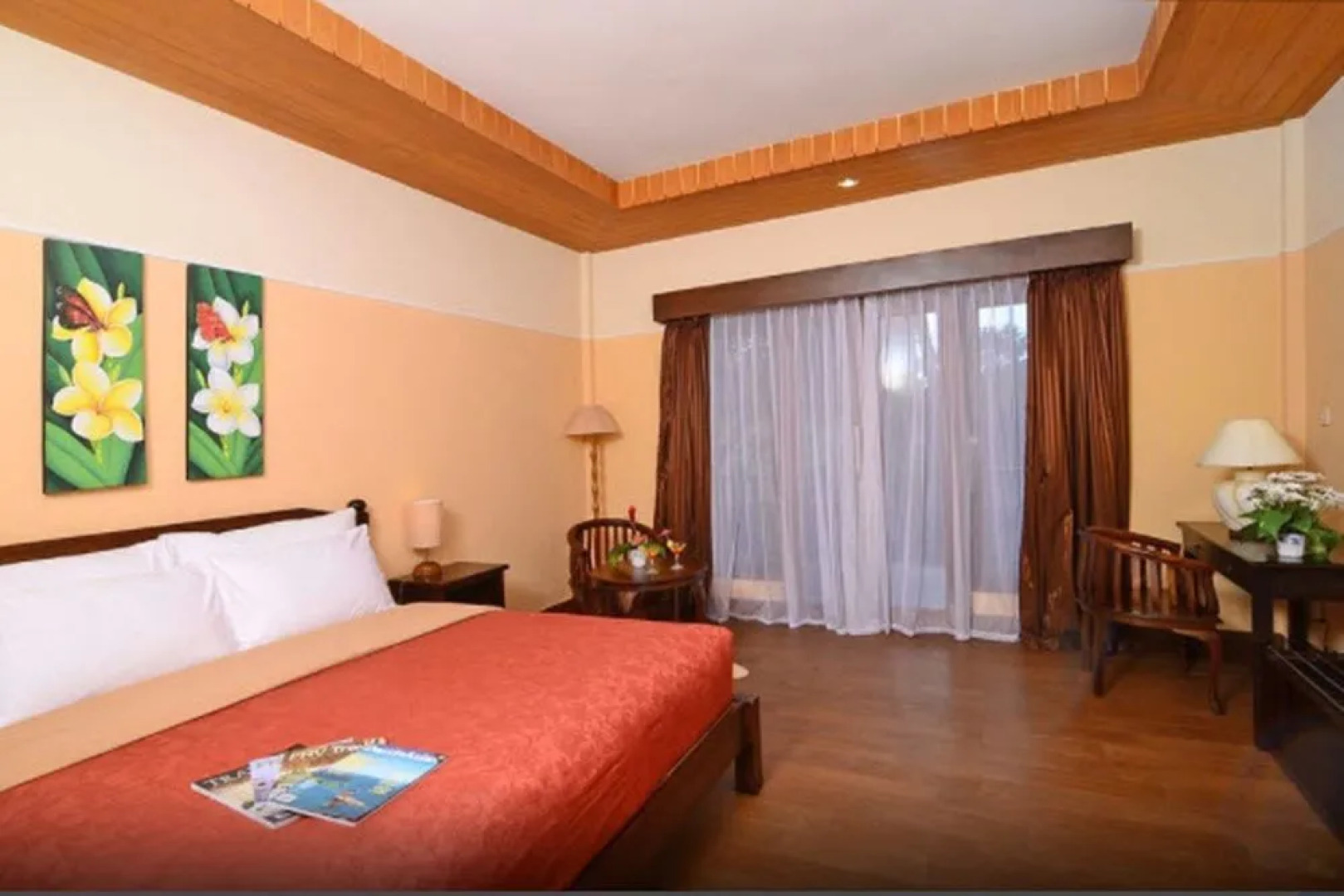 The Inn by Sunsethouse