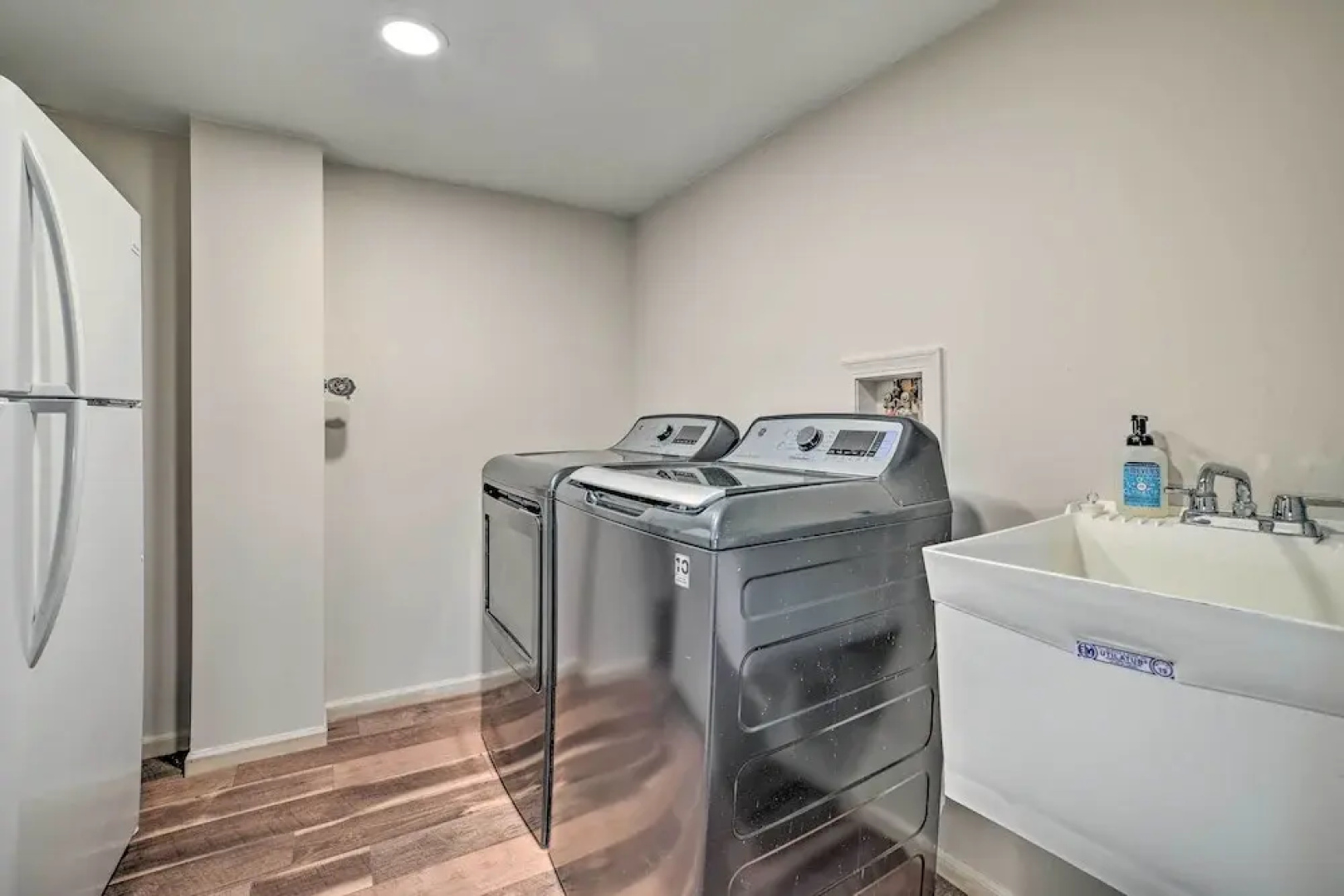Harbor Springs Retreat ~ 5 Mi to Downtown & Beach!