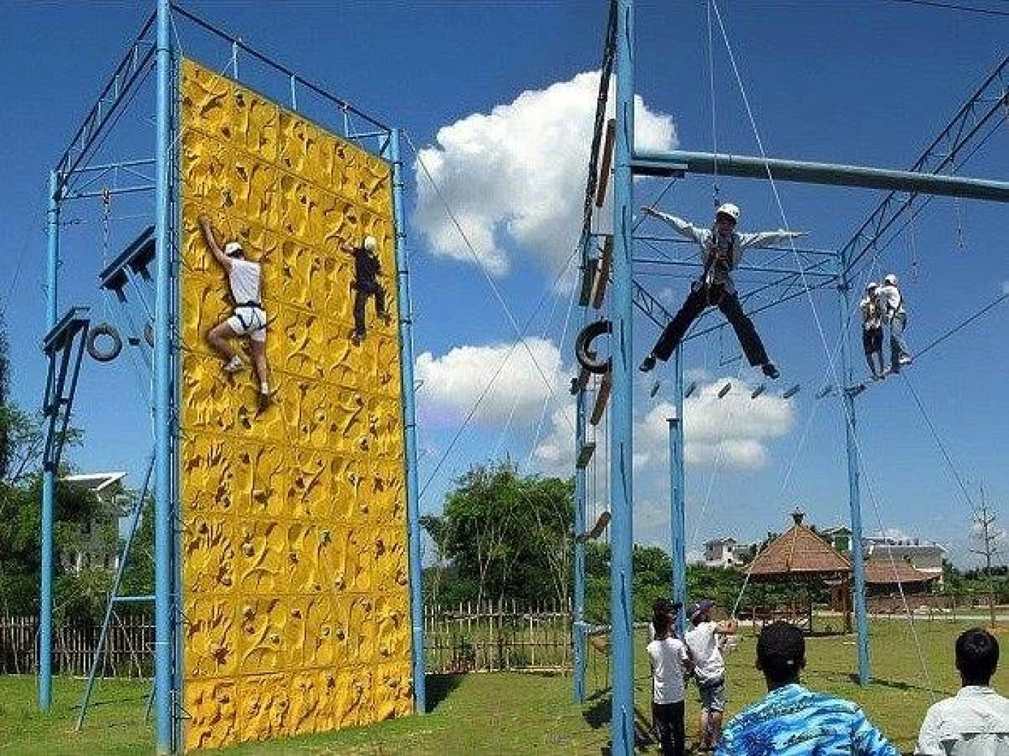 Golden Shuitai Hot Spring