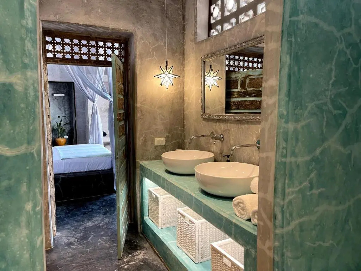 Joya' Beach Suites & Villa