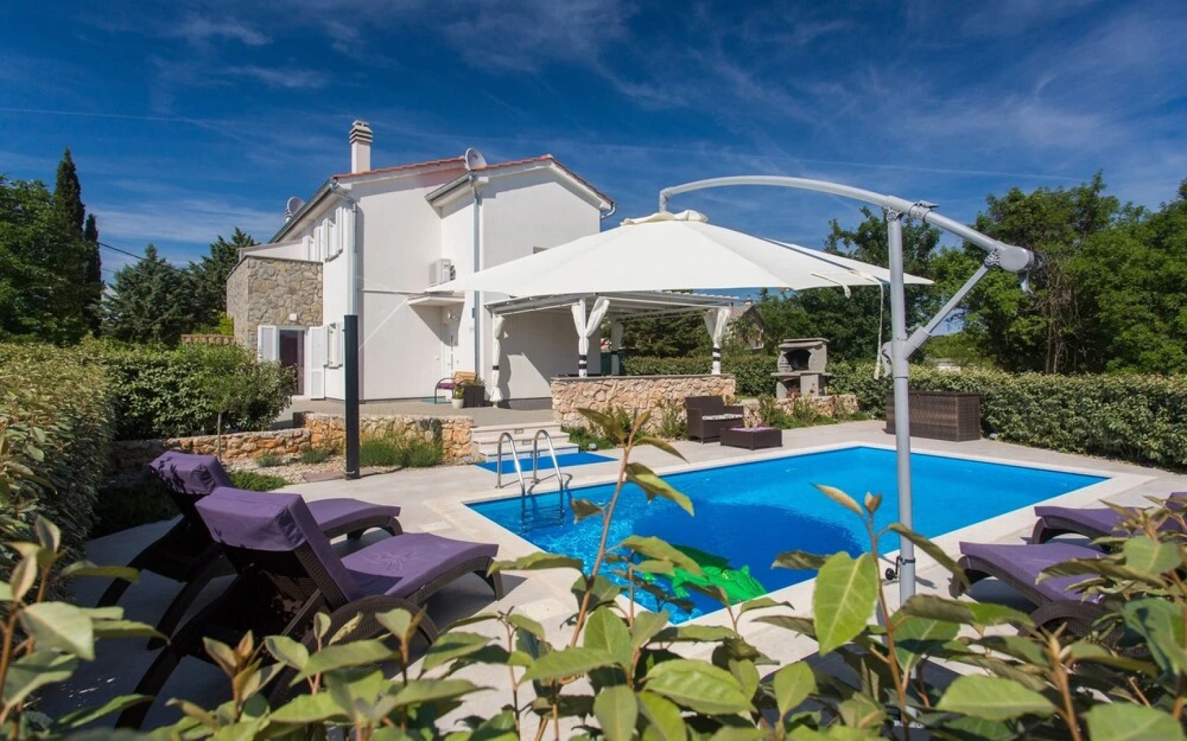 Property With 2 Bedrooms in Dobrinj, With Enclosed Garden