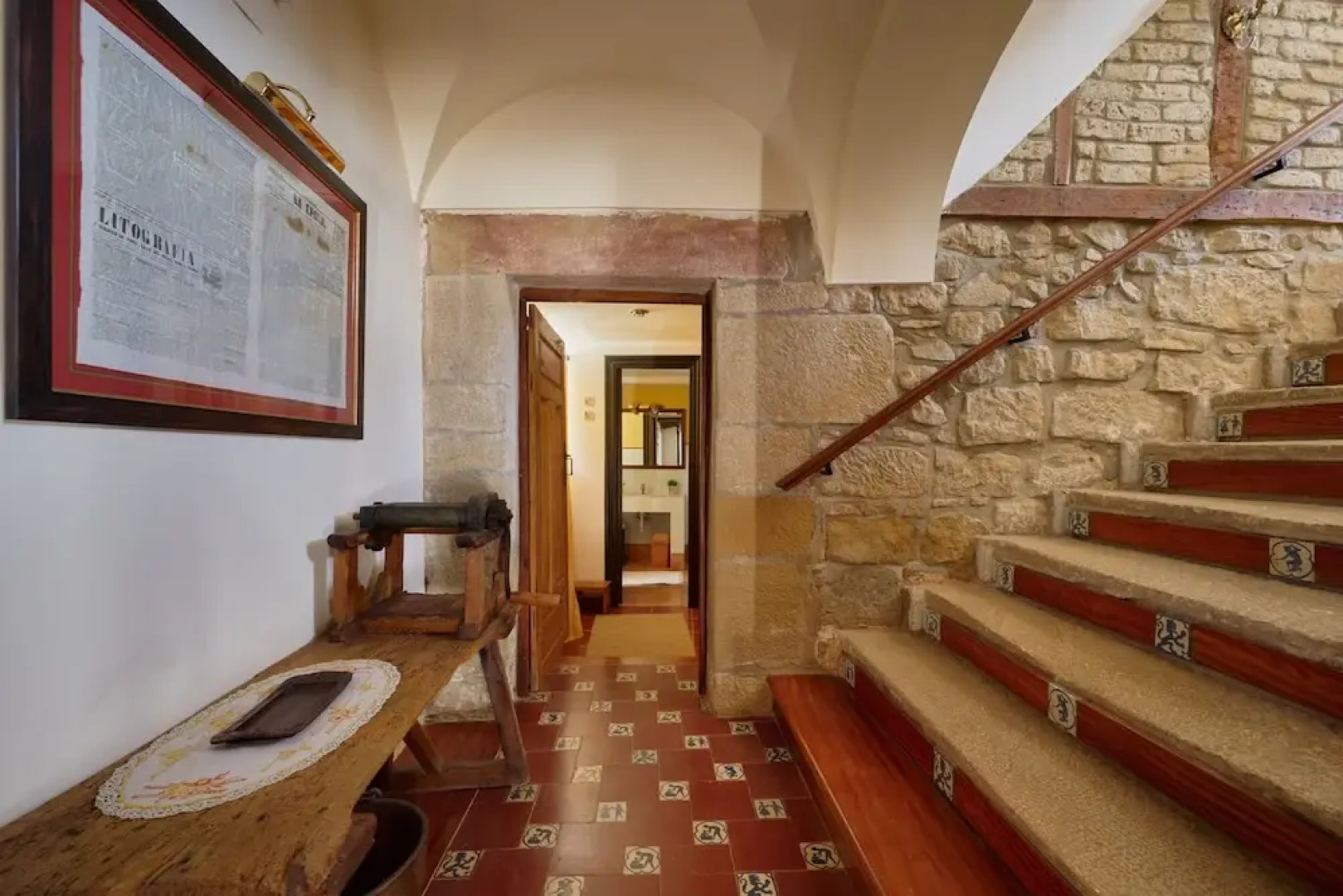 Wine Escape by Fidalsa