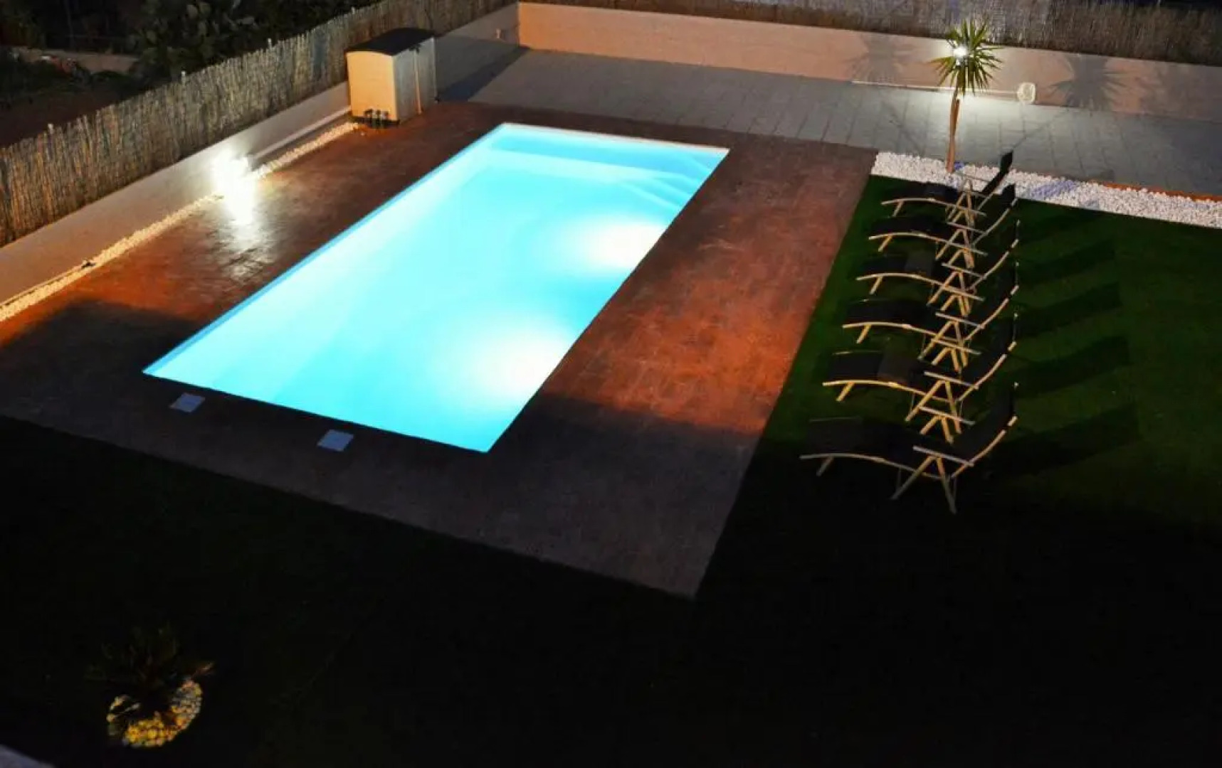 Villa Lia 10 Minutes Drive Sitges Very confortable AC Pool XL Garden Sunny oriented