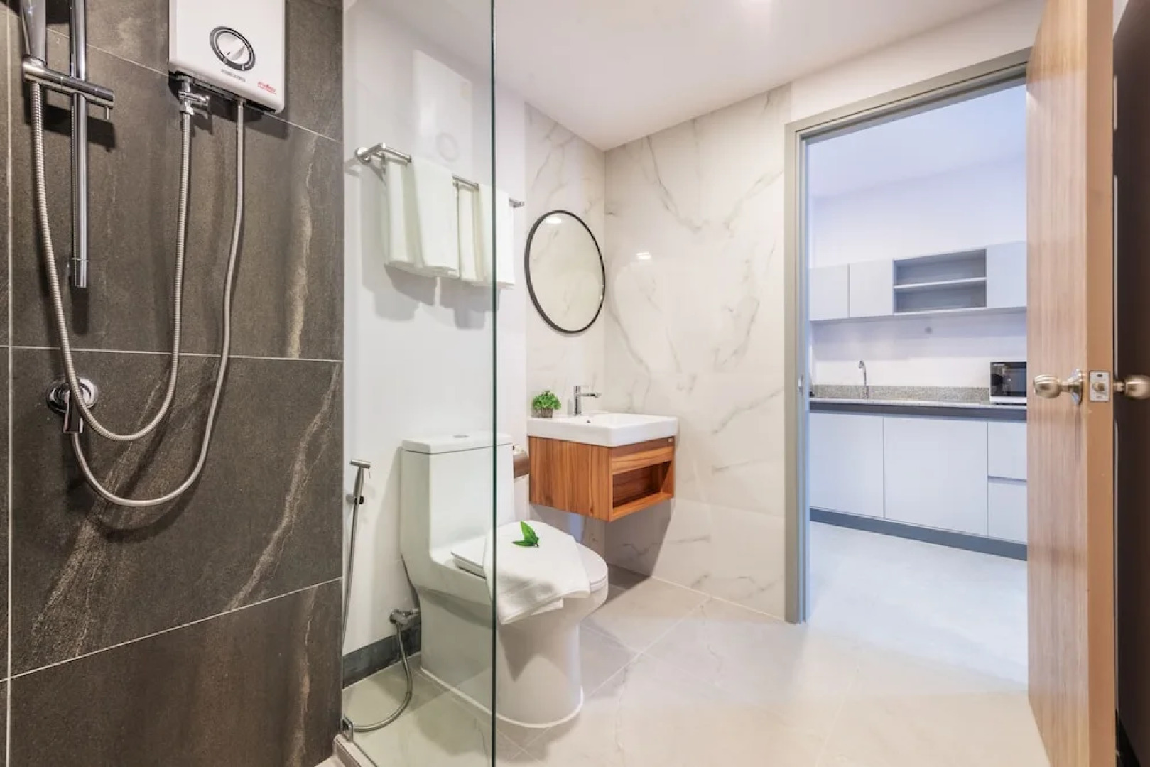 PLAAI Plus Hotel Bowin