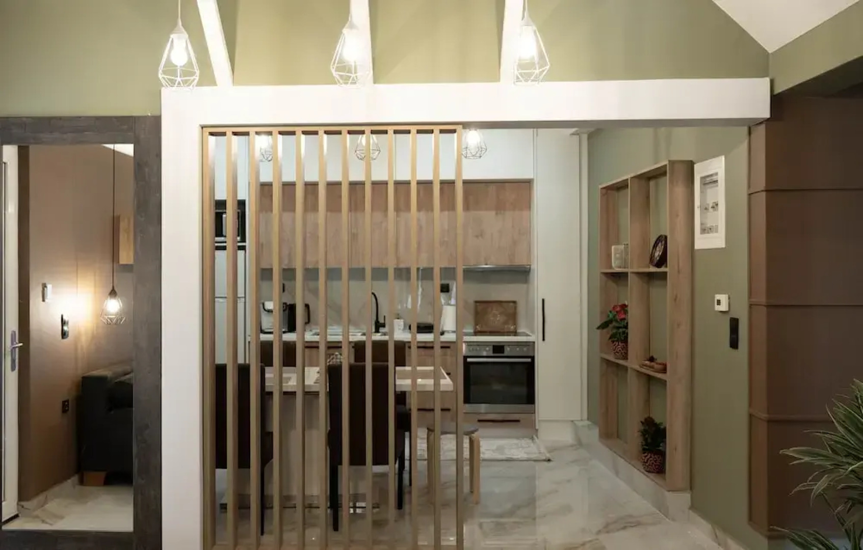 Aurora Breeze Trikala Town