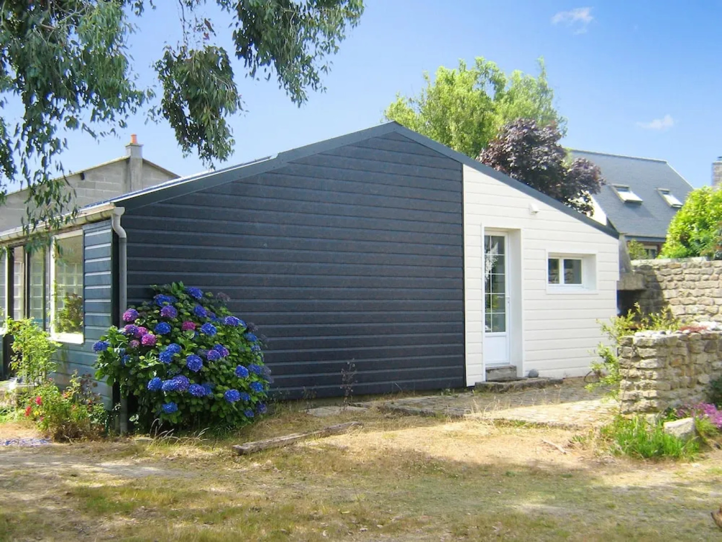 House With one Bedroom in Trédrez-locquémeau, With Furnished Garden an