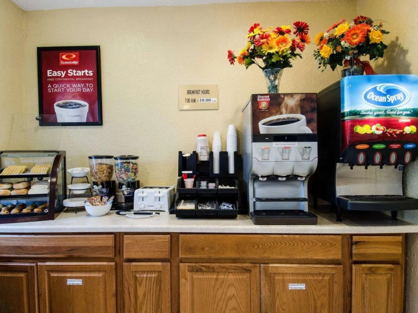 Econo Lodge by Choice - Cape Cod