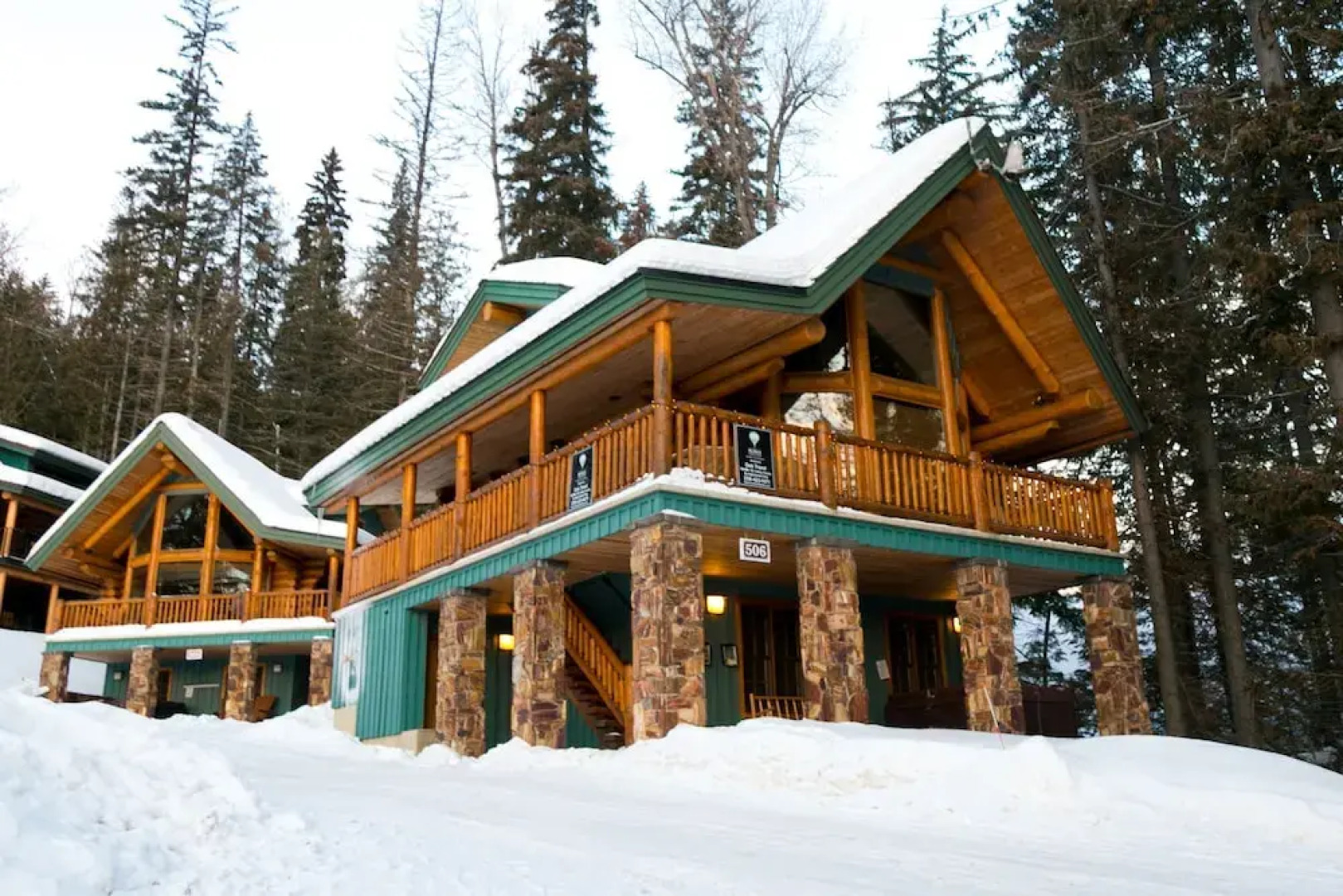 Snow Creek Cabins by Fernie Lodging Co.