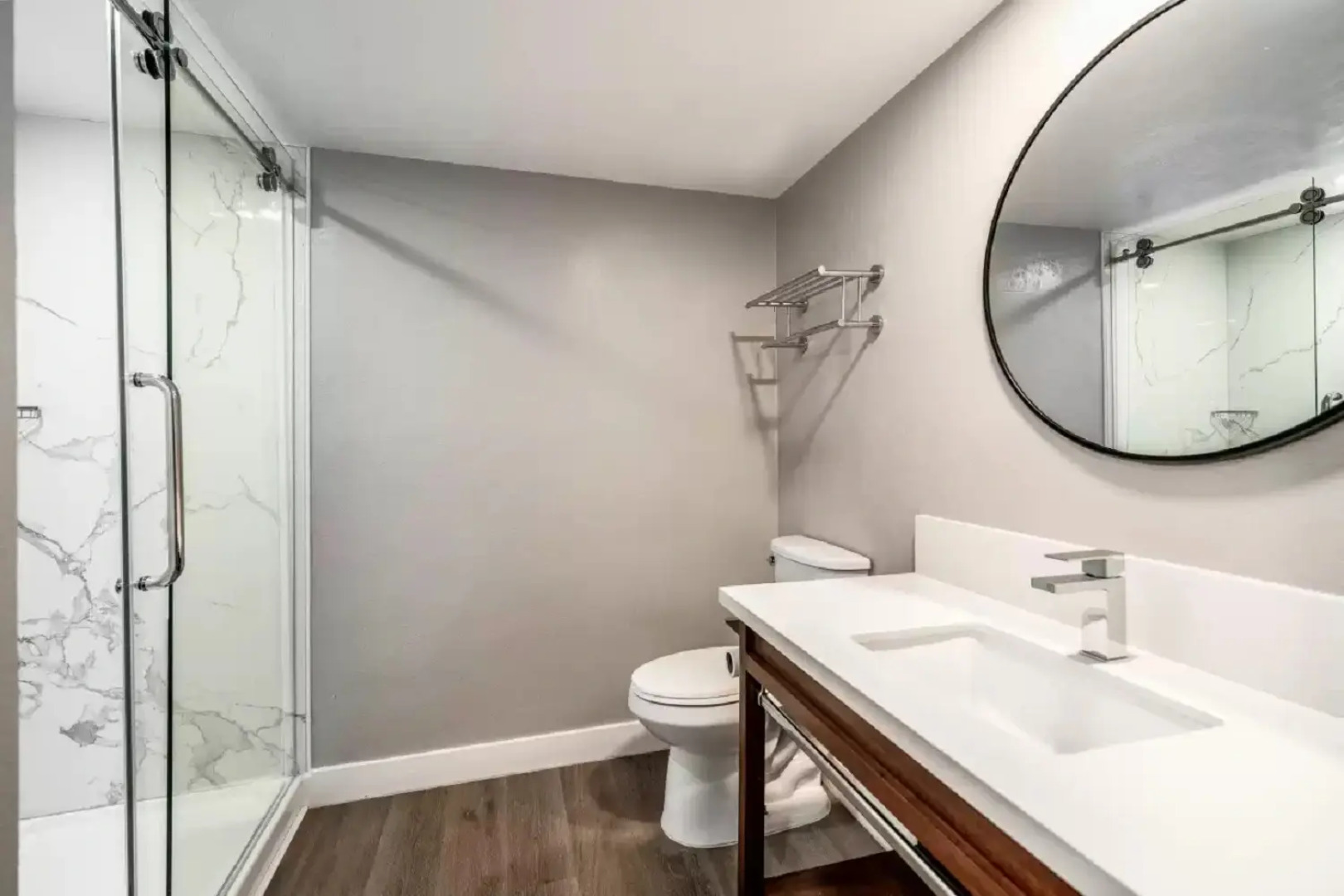 Homestay Suites - Studios & Spas