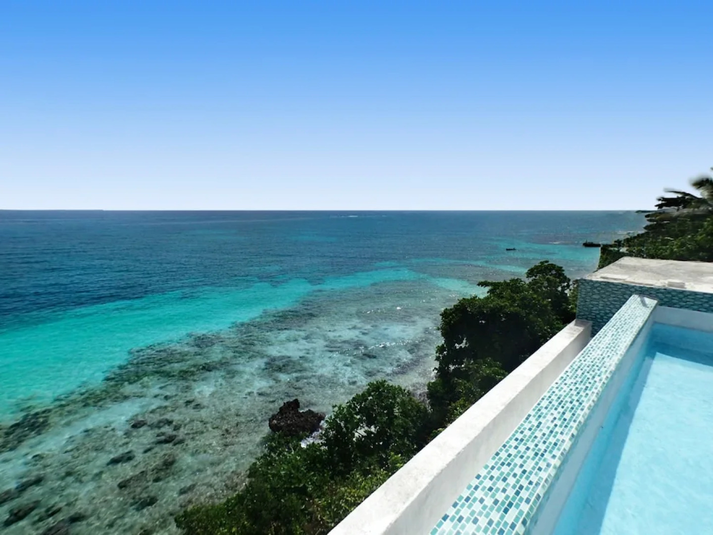 Je Suis Content, Silver Sands 3BR