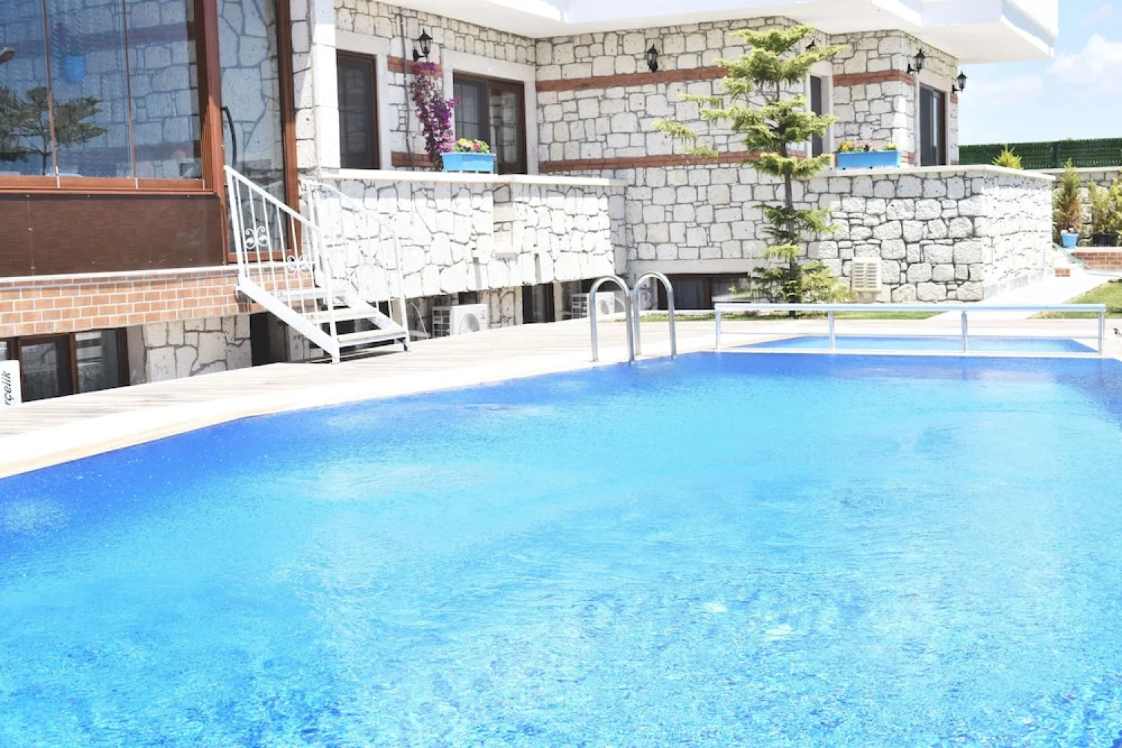 Aksu Otel Alacati