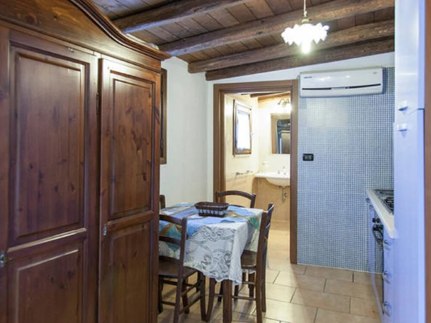 Vibrant Holiday Home in Matino With Swimming Pool