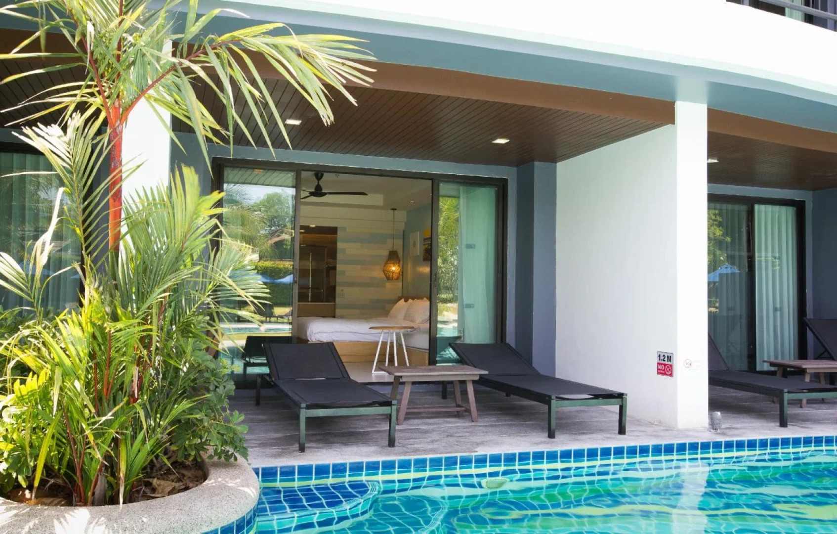 Holiday Ao Nang Beach Resort, Krabi