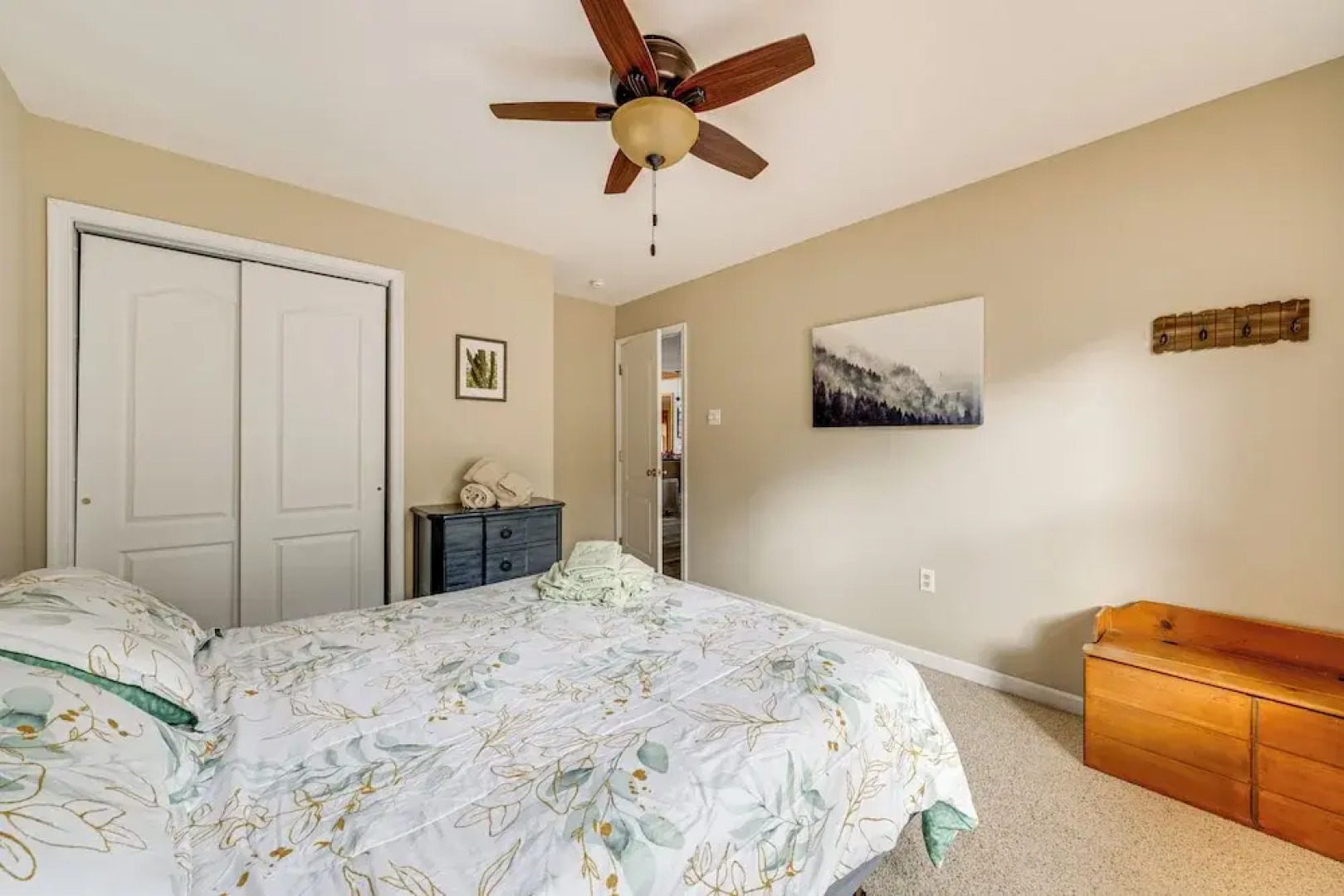 Lakefront Poconos Family Home w/ Pool Access