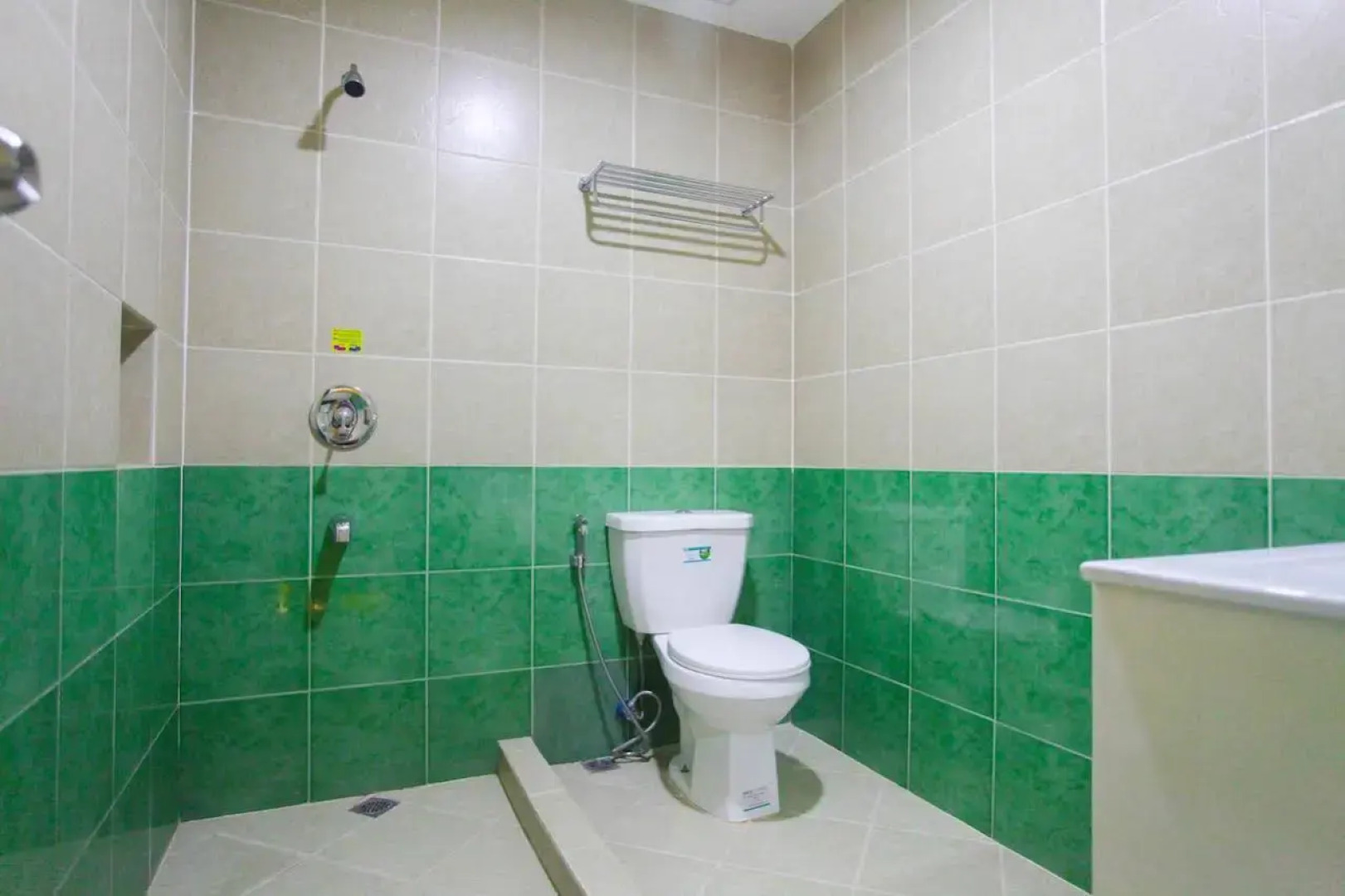 Hotel 99 Monumento Caloocan