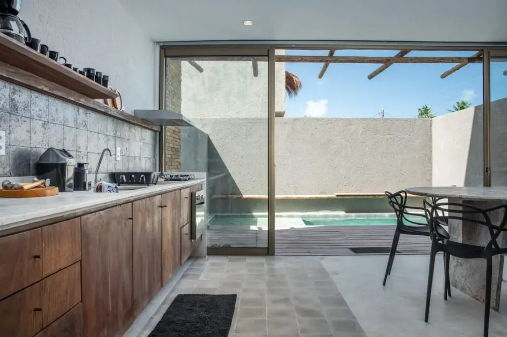 Bel Ssima Casa c Piscina Privativa 5min da Praia