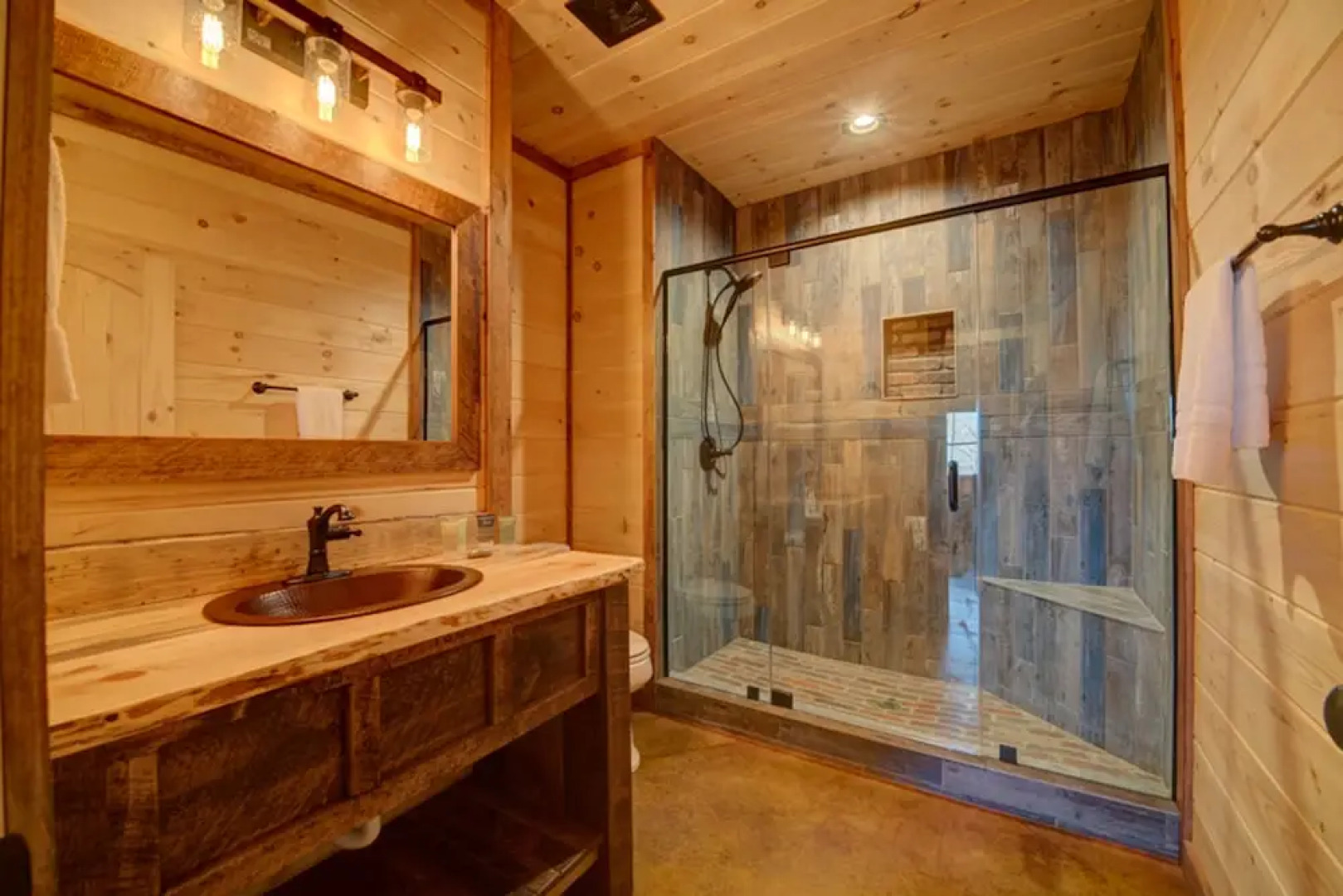 Aska Easy Day by Escape to Blue Ridge