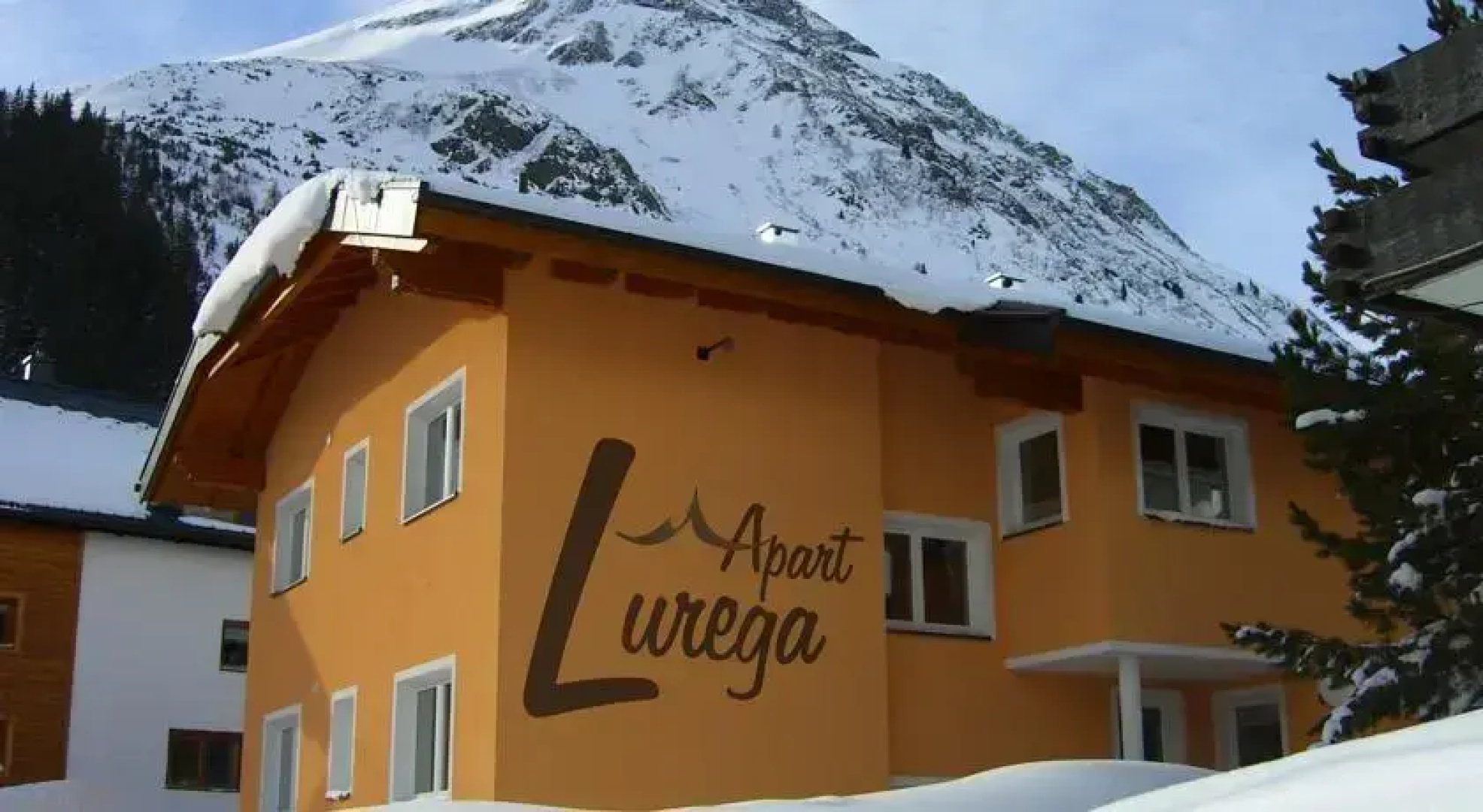 Apart Lurega